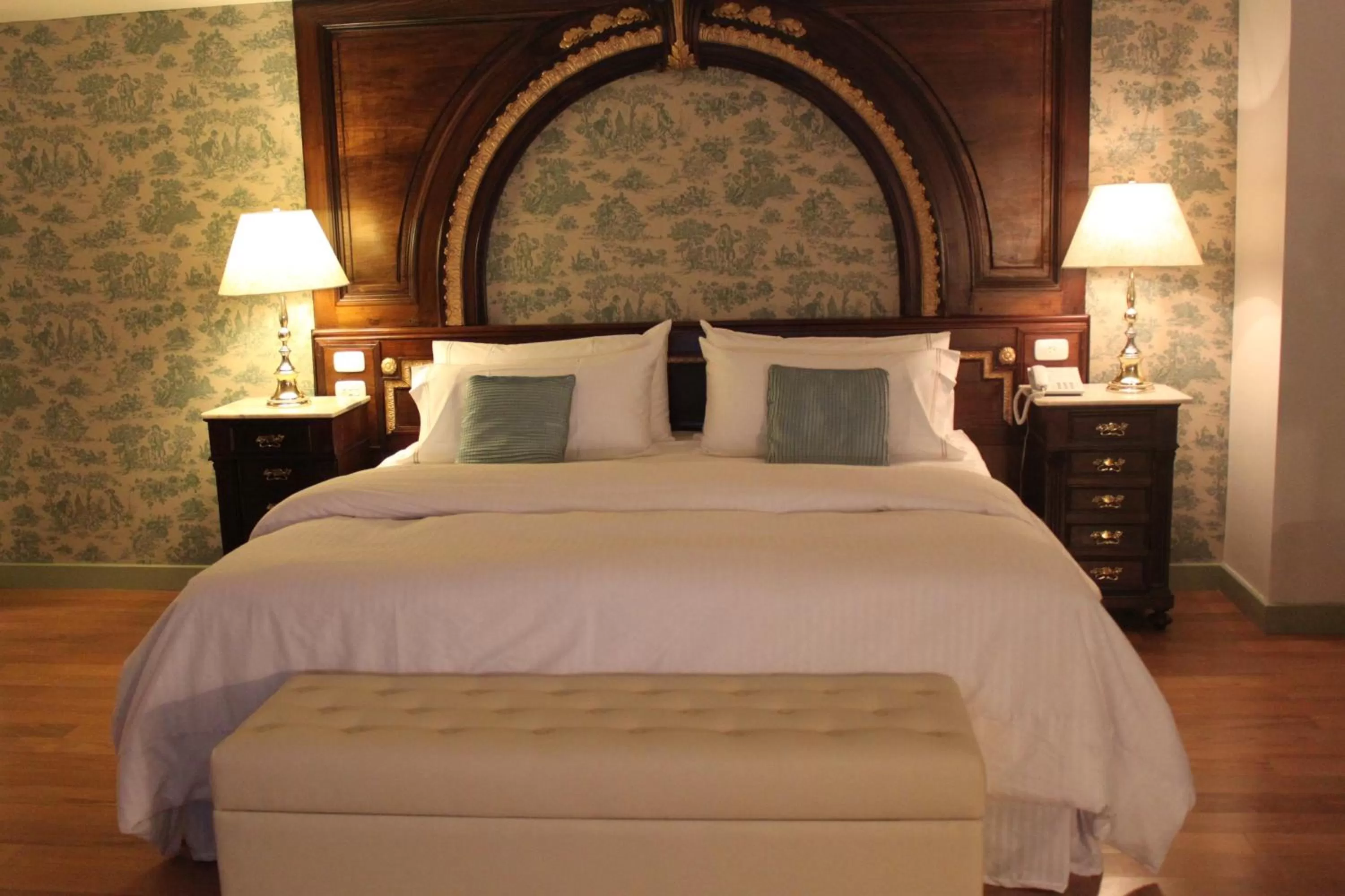 Bedroom, Bed in Hotel Club Frances