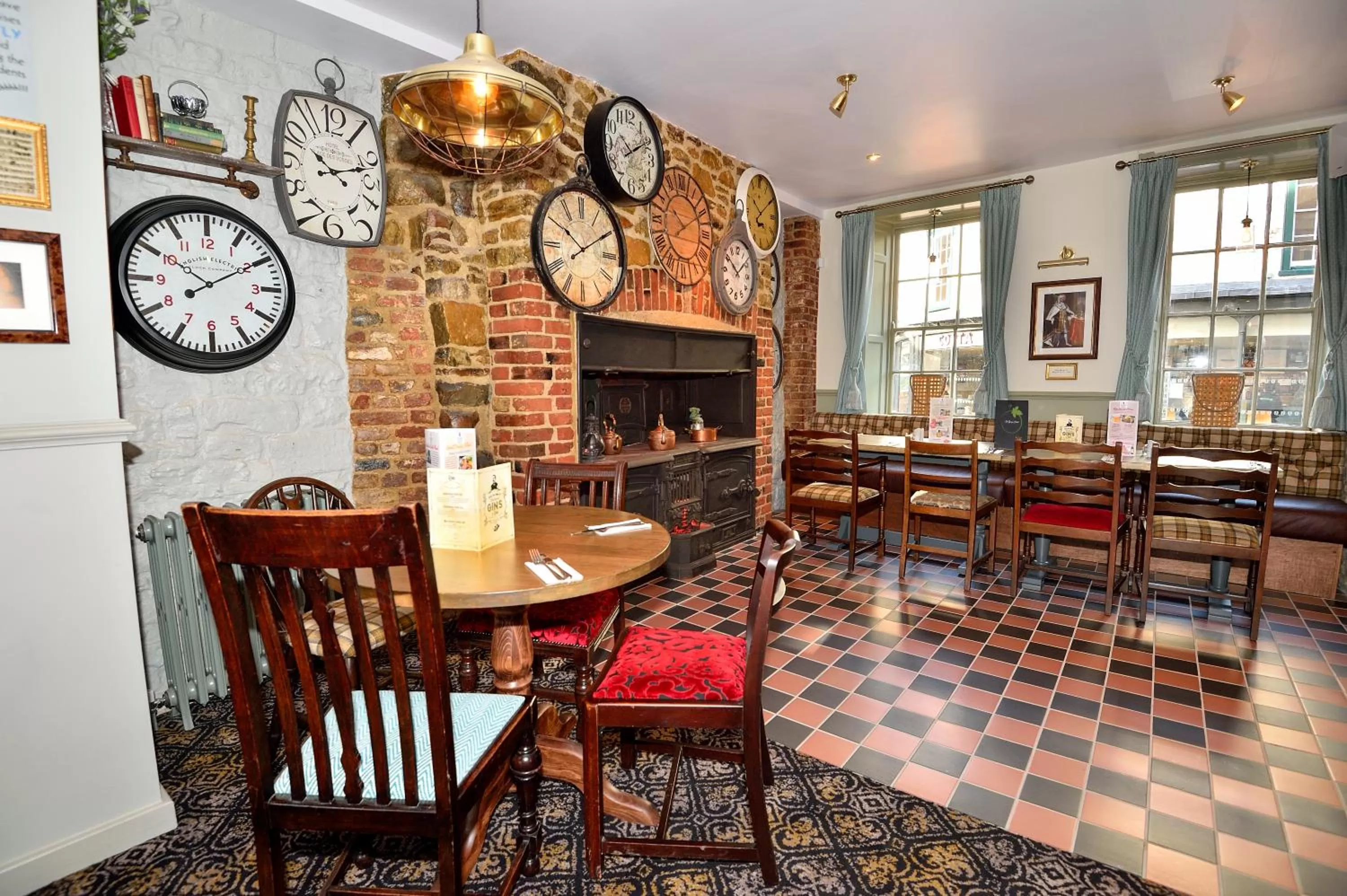 Restaurant/places to eat in The George Hotel