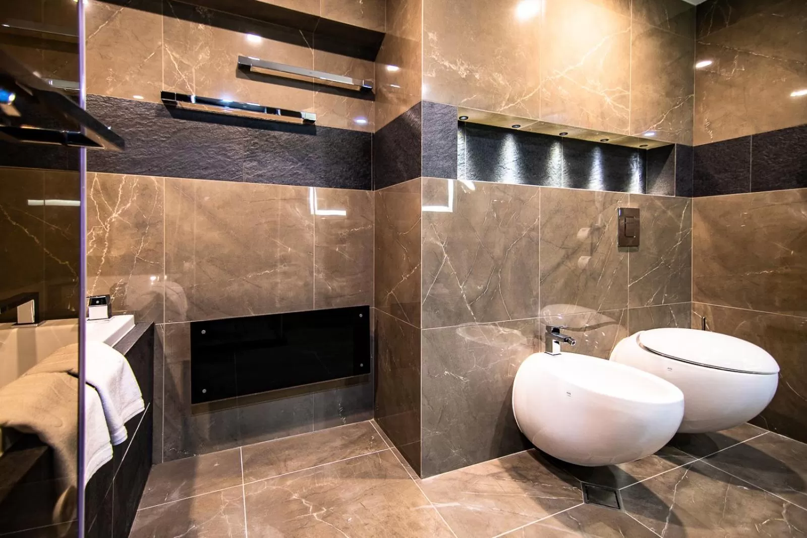 Bathroom in Hotel Cherno More