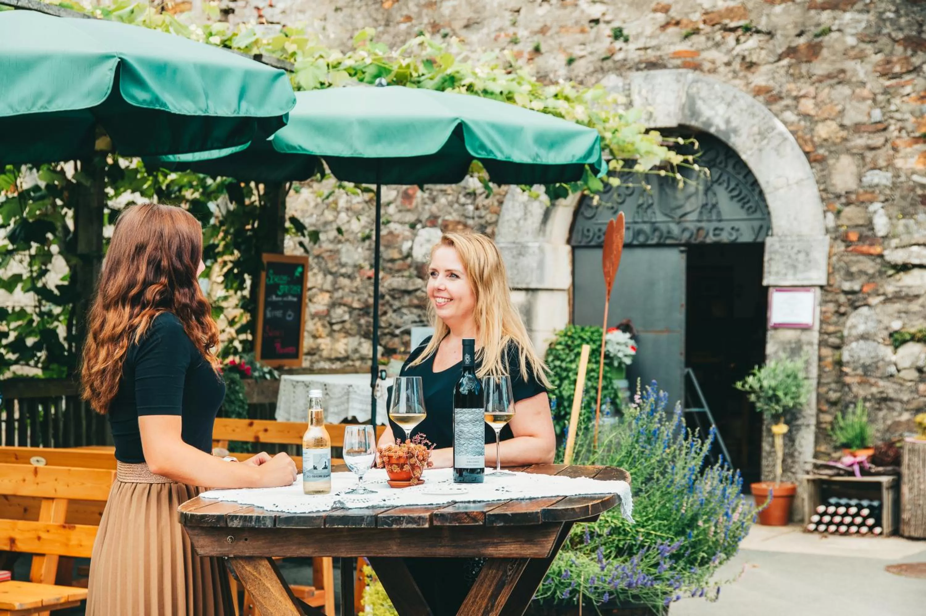 Restaurant/places to eat in Schloss Seggau