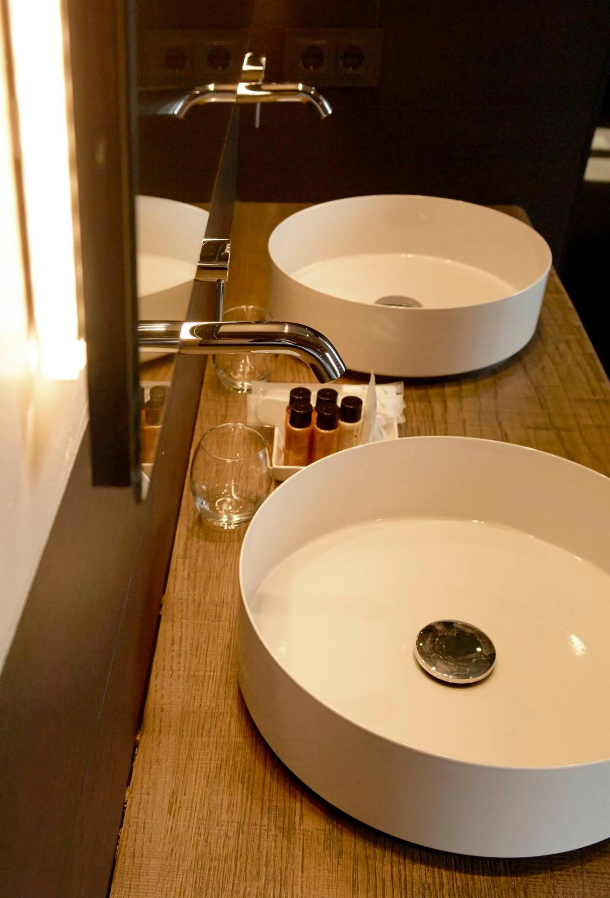 Toilet in Hotel Boutique Puig Francó