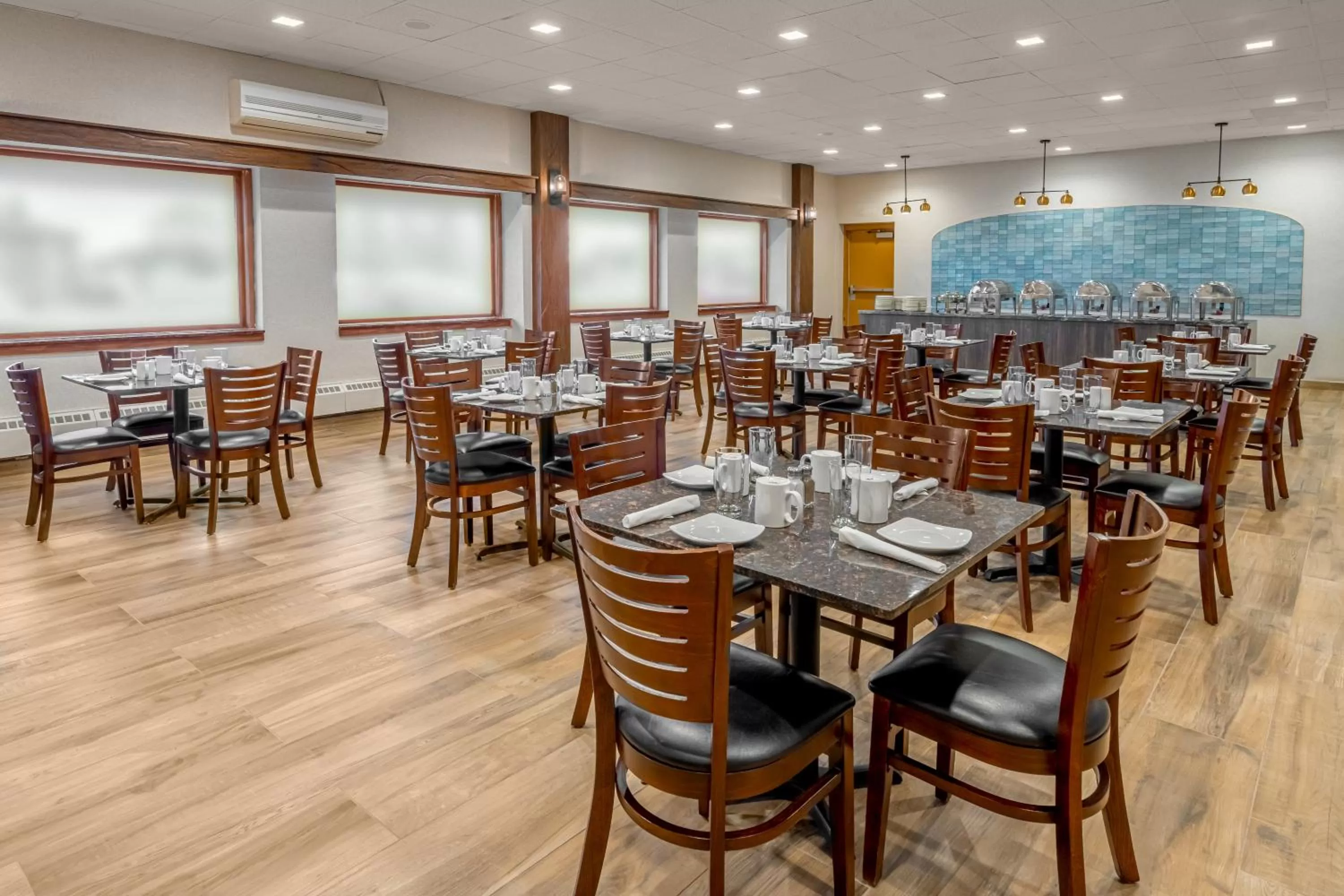 Restaurant/places to eat in Grand Williston Hotel and Conference Center