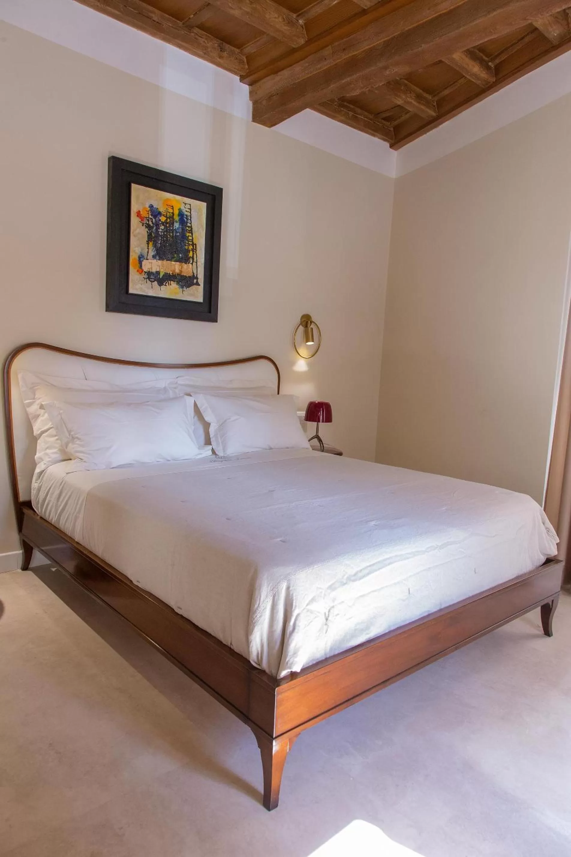 Bed in Repetita Juvant