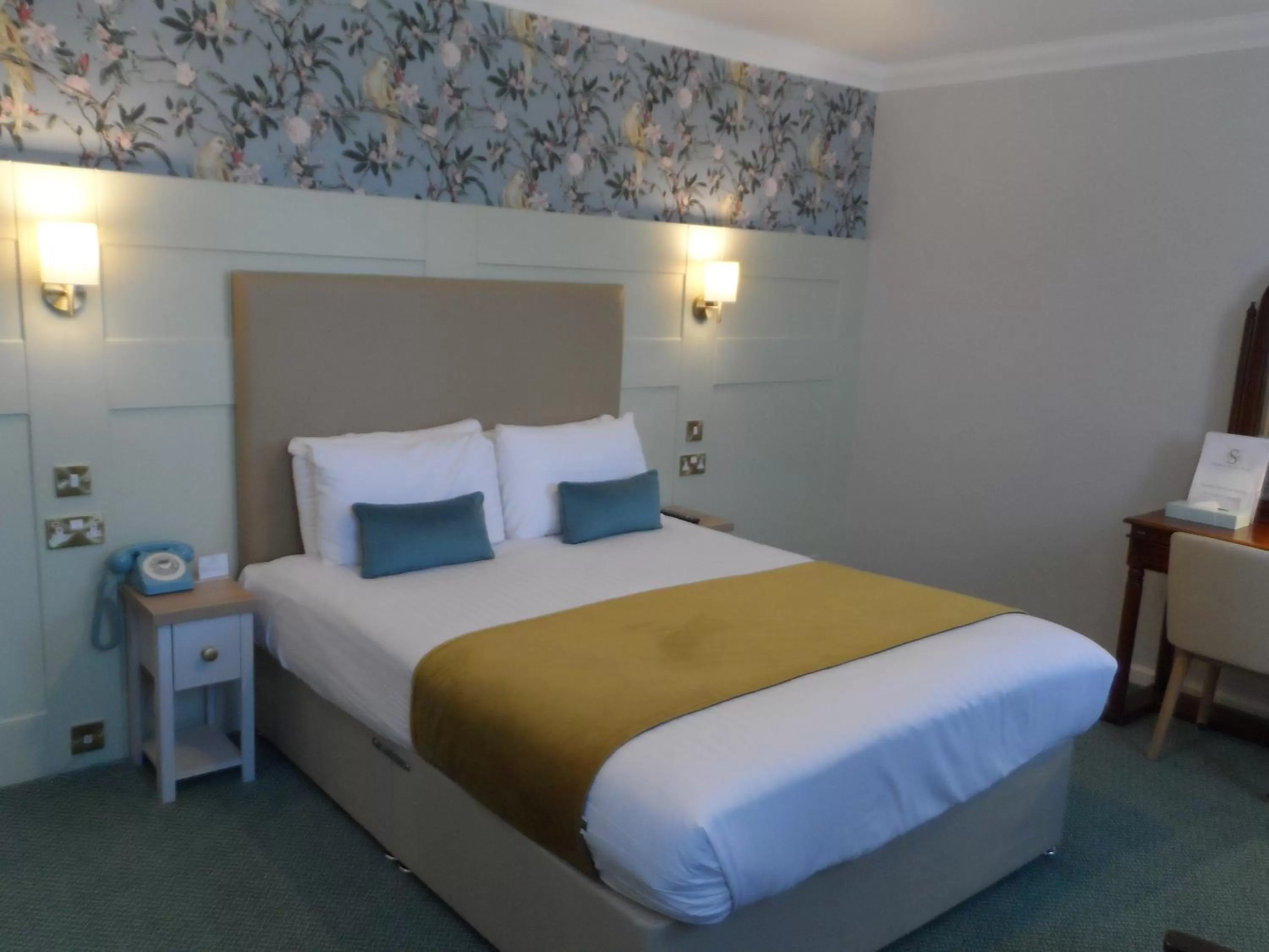 Bed in Stanton House Hotel