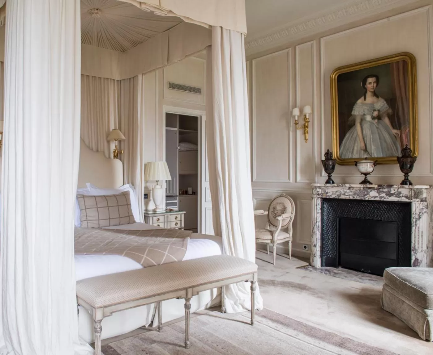 Living room in Domaine les Crayères