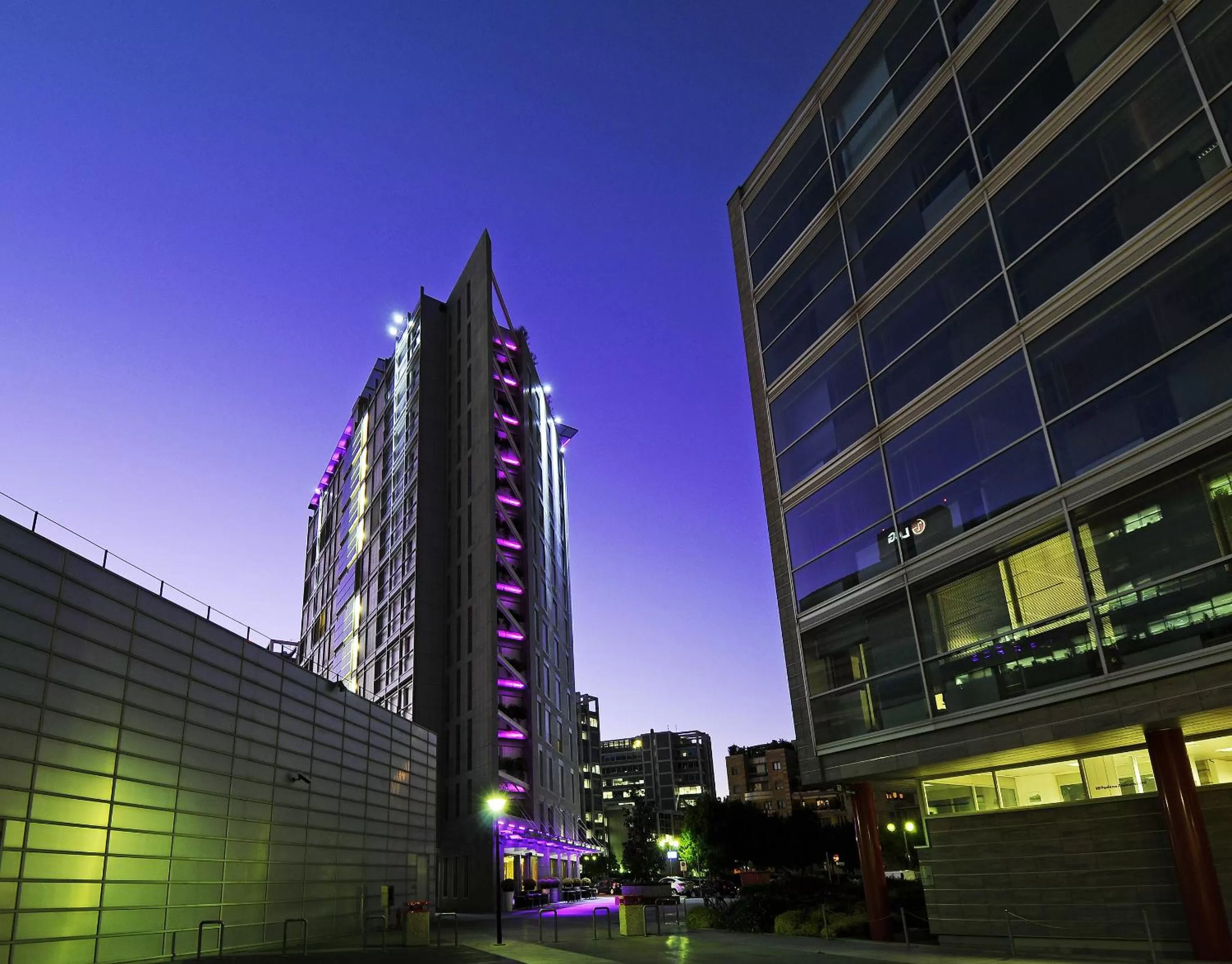 Property building in UNA Hotels The One Milano Hotel & Residence