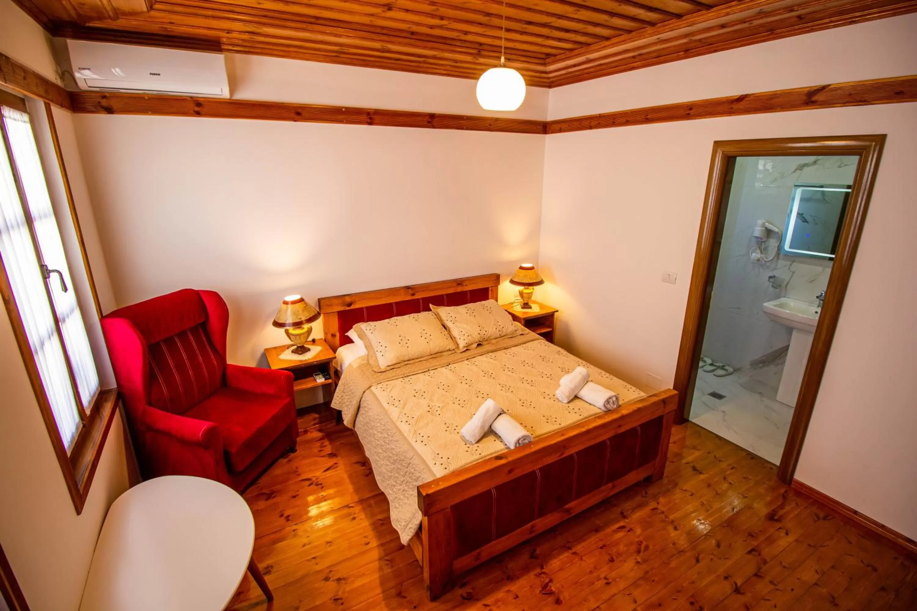 Bed in Hotel Bebej Tradicional