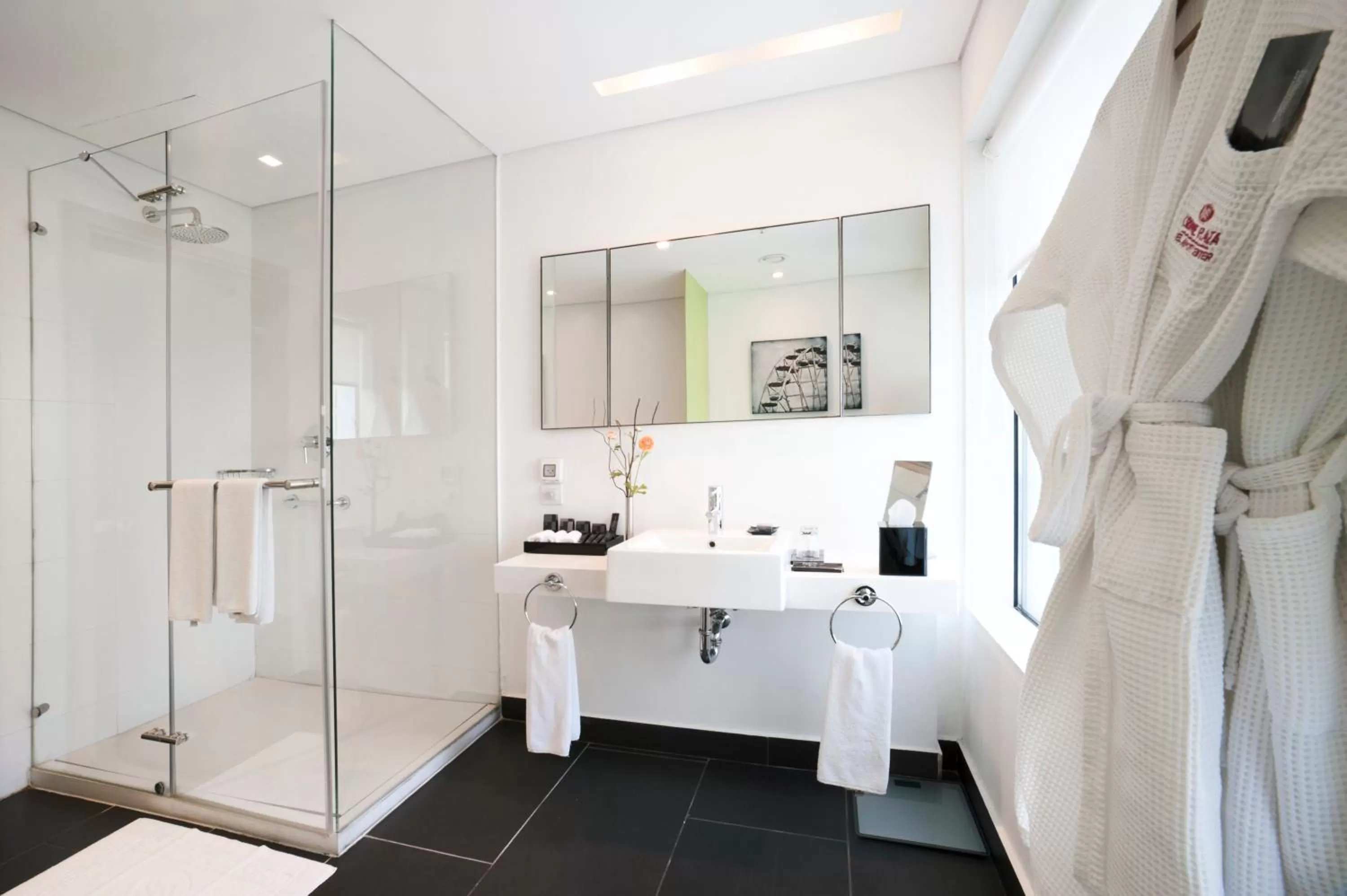 Bedroom, Bed in Crowne Plaza Tel Aviv City Center by IHG