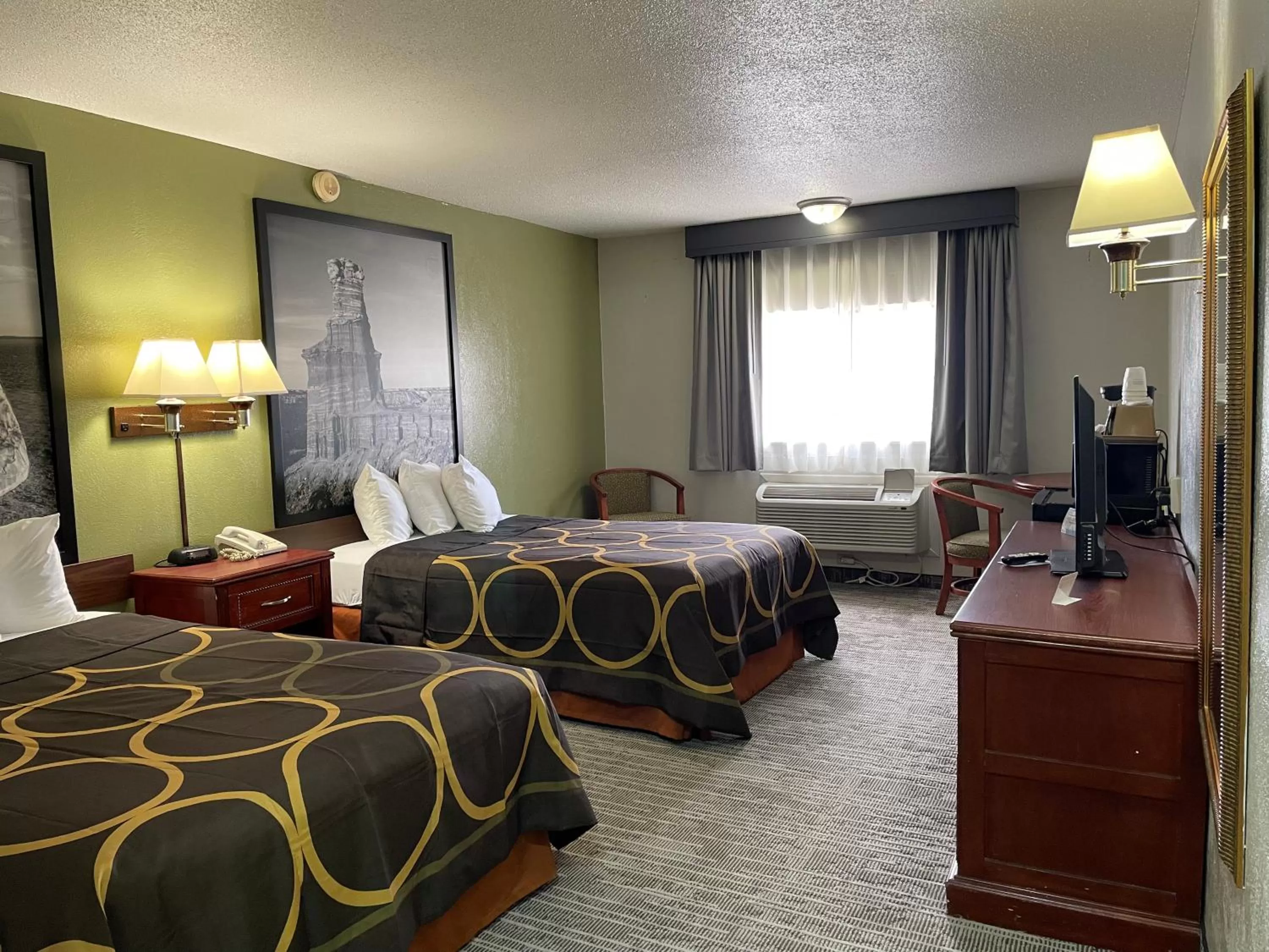 Photo of the whole room, Bed in Super 8 by Wyndham Amarillo Central TX