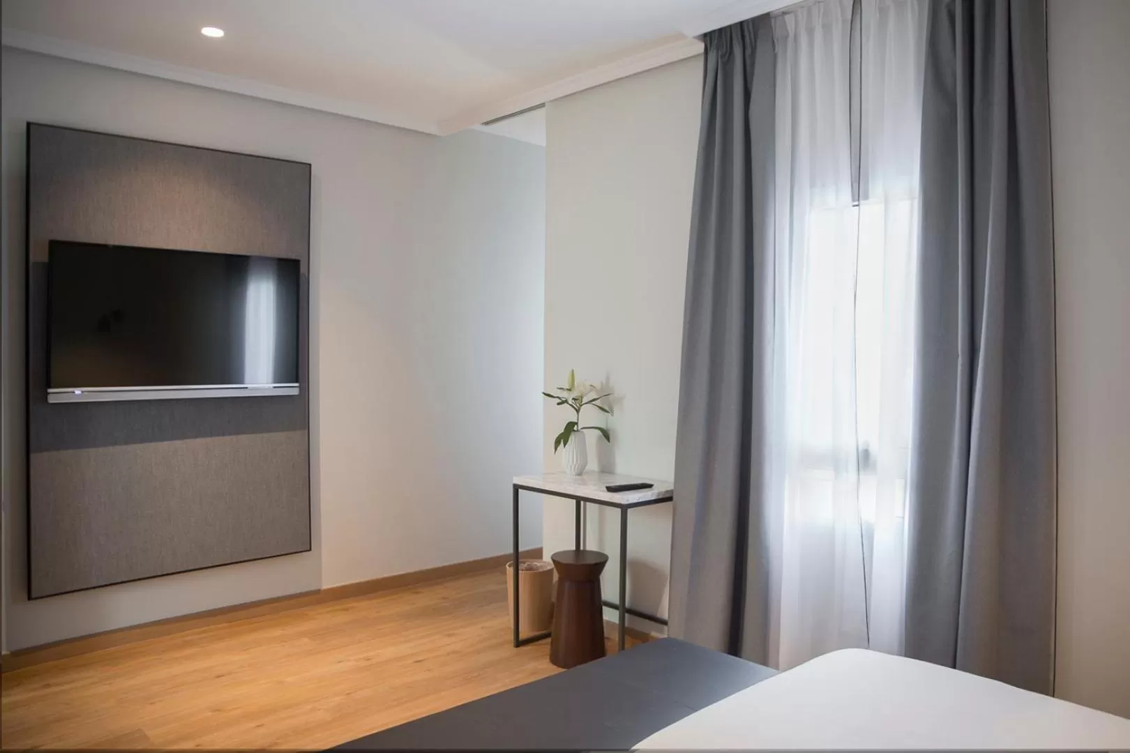 Bedroom, Bed in Petit Palace Triball