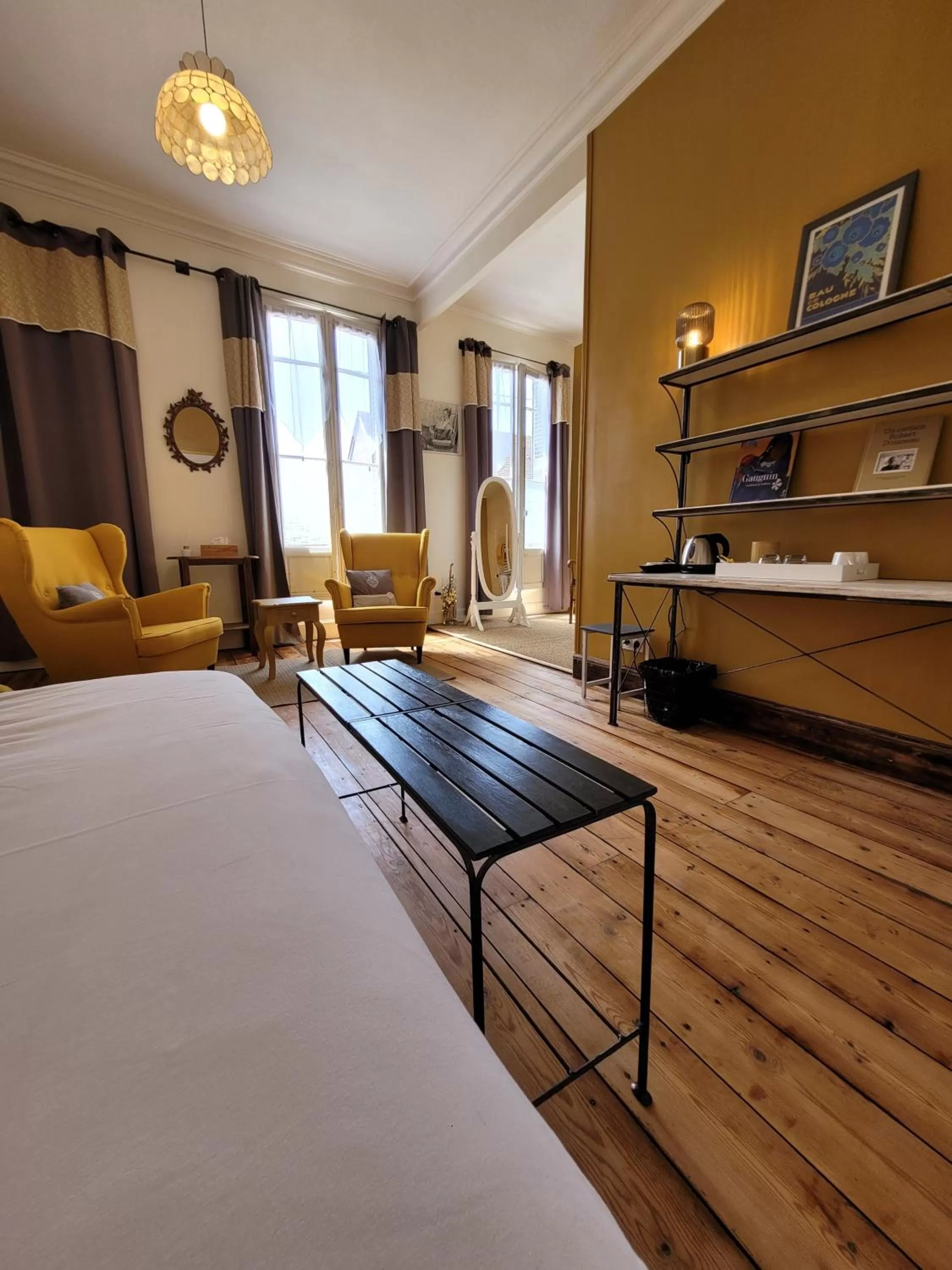 Landmark view, Bed in Madeleine Bergerac