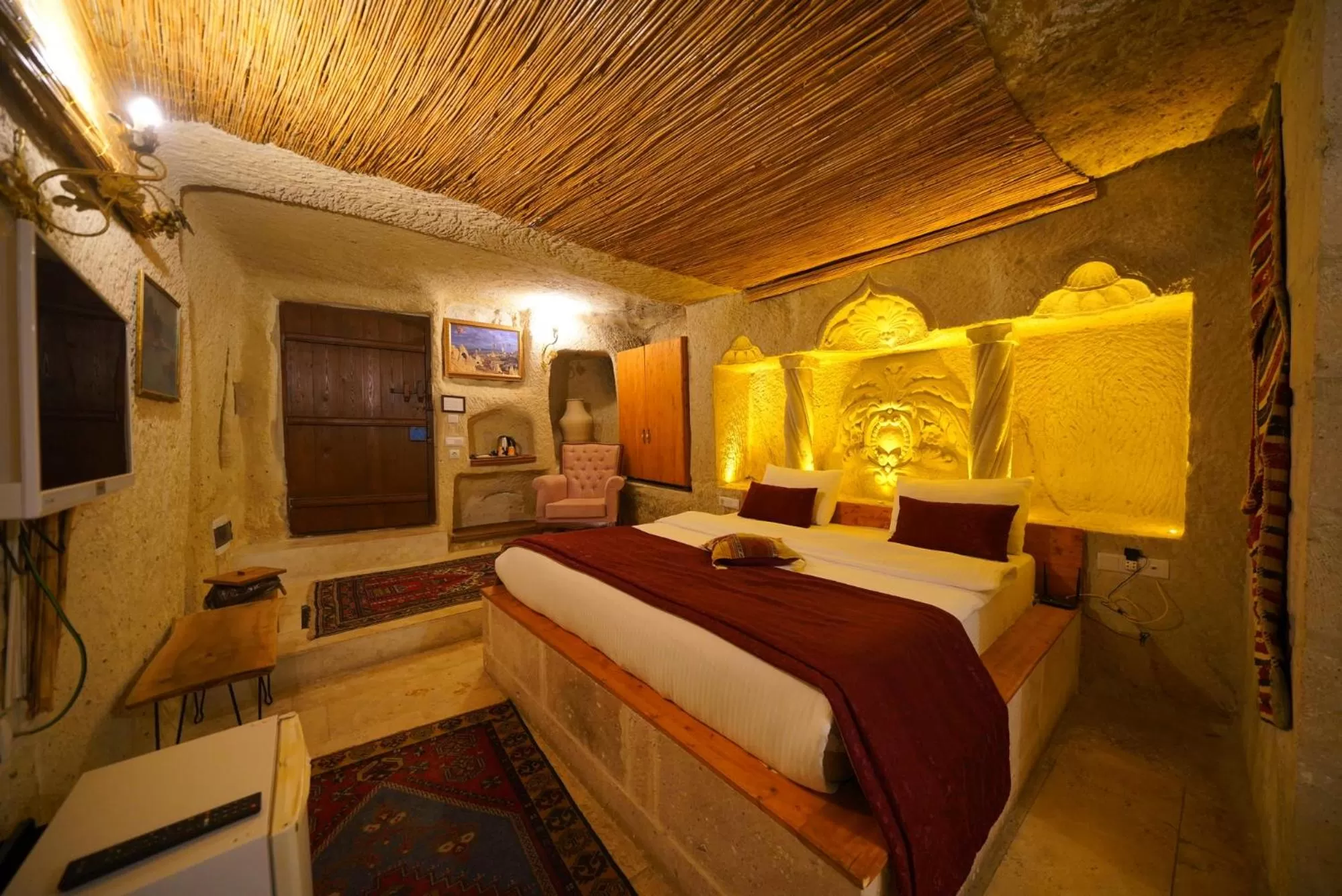 Bed in Cappadocia Nar Cave House & Swimming Pool