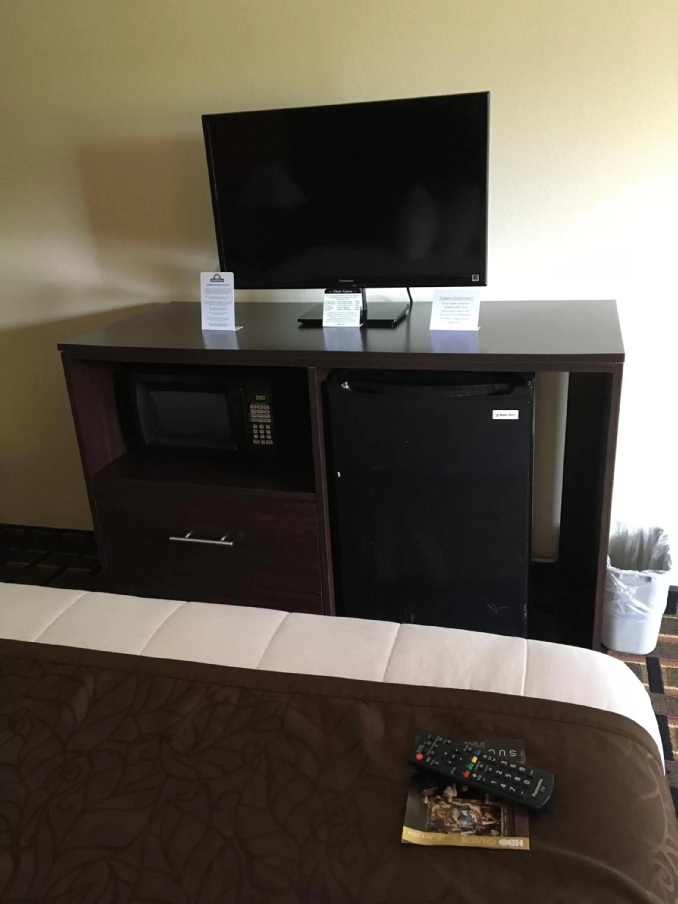 Decorative detail in Days Inn by Wyndham Brooksville