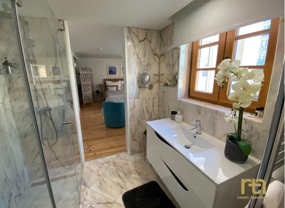 Bathroom in TM Luxury Apartments Lisbon
