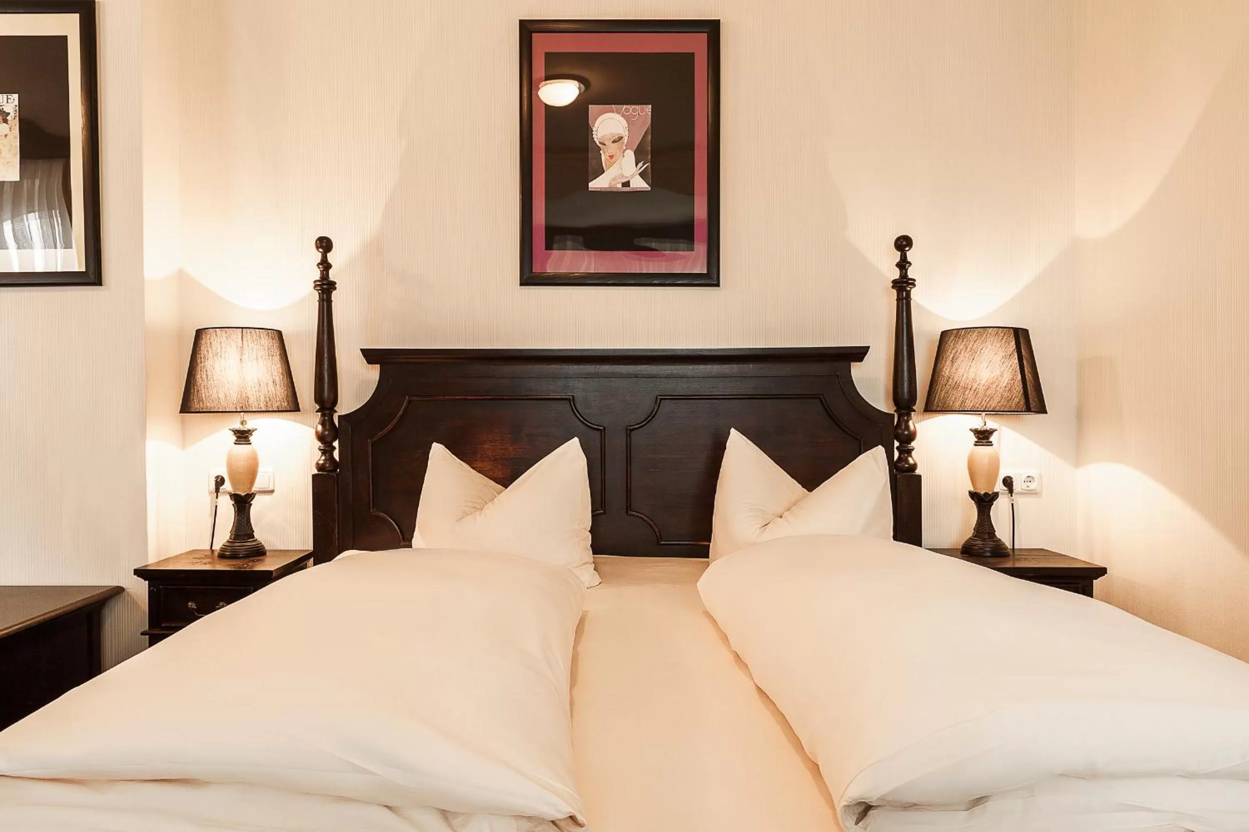 Bed in Hotel Aviv Dresden