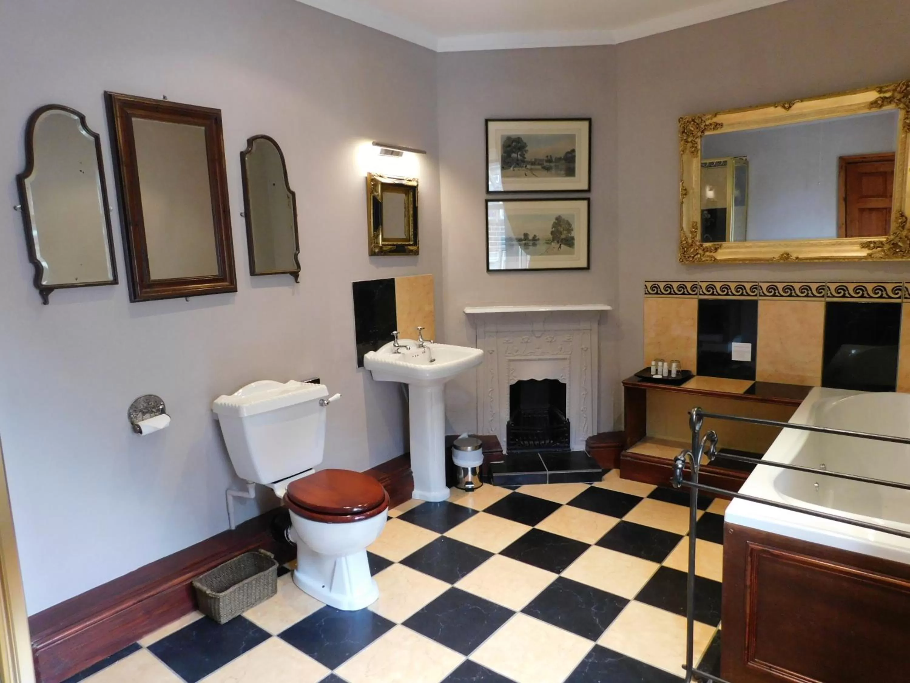 The Old Registry guest house