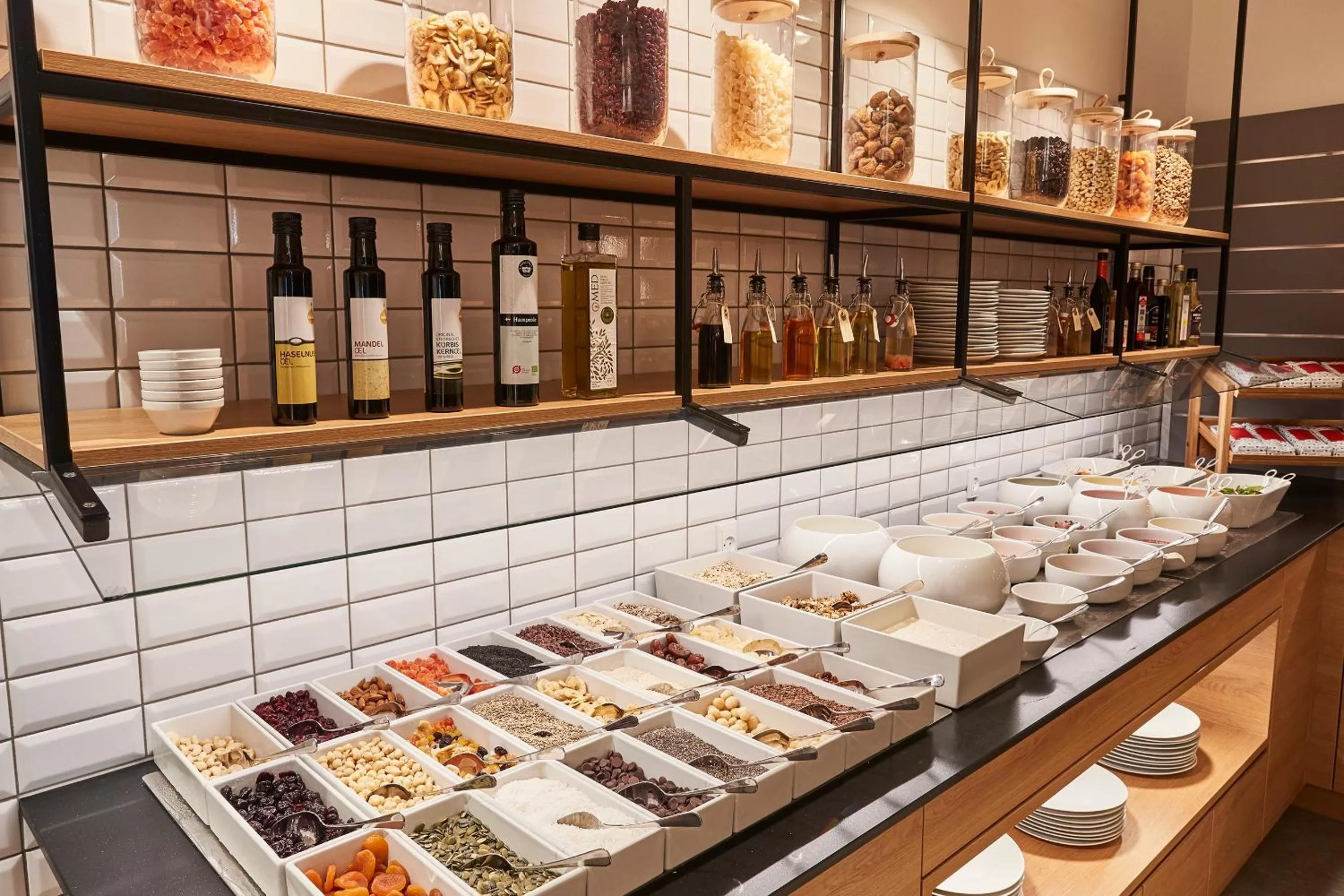 Restaurant/places to eat in Alsik Hotel & Spa