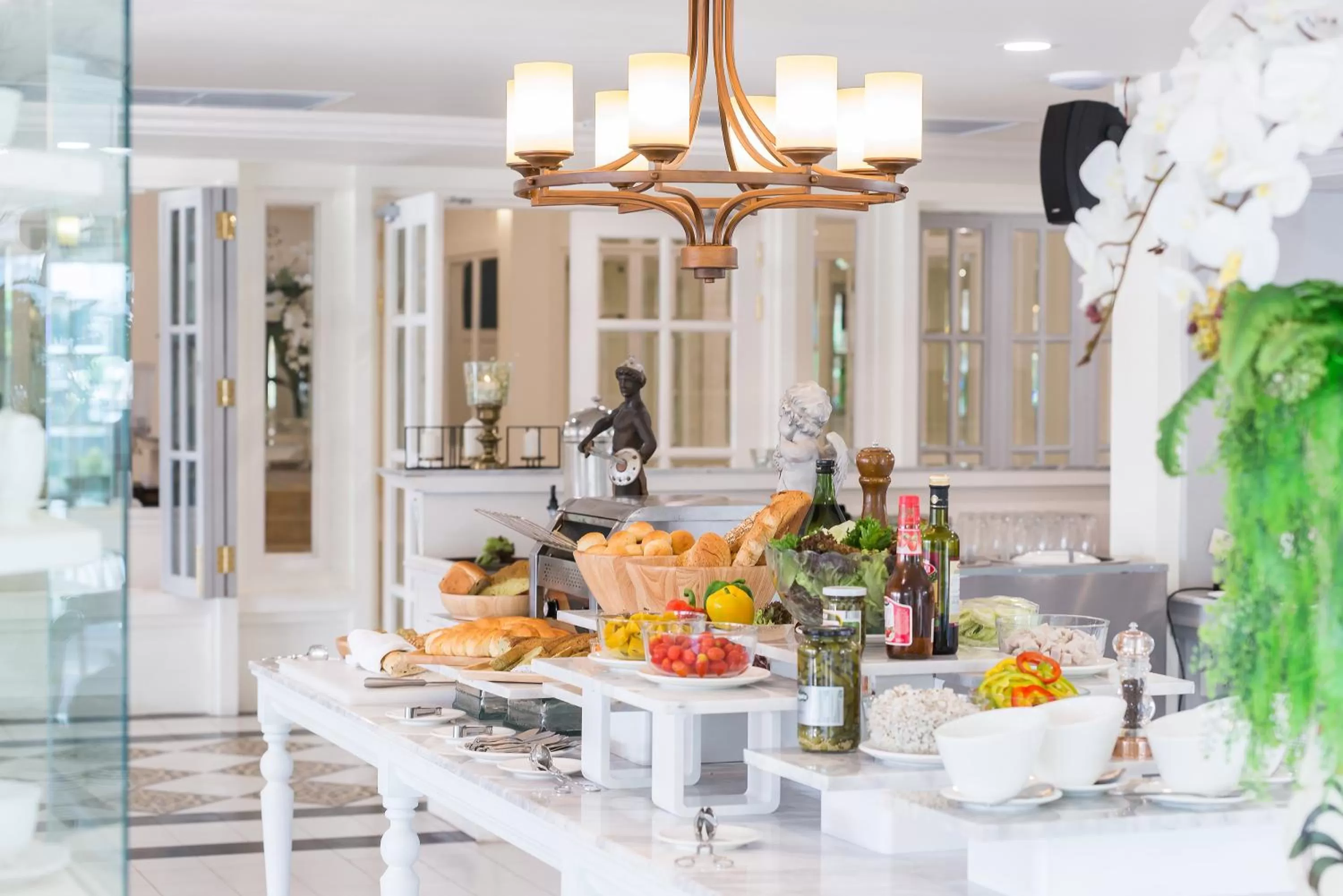 Buffet breakfast in Kalanan Riverside Resort