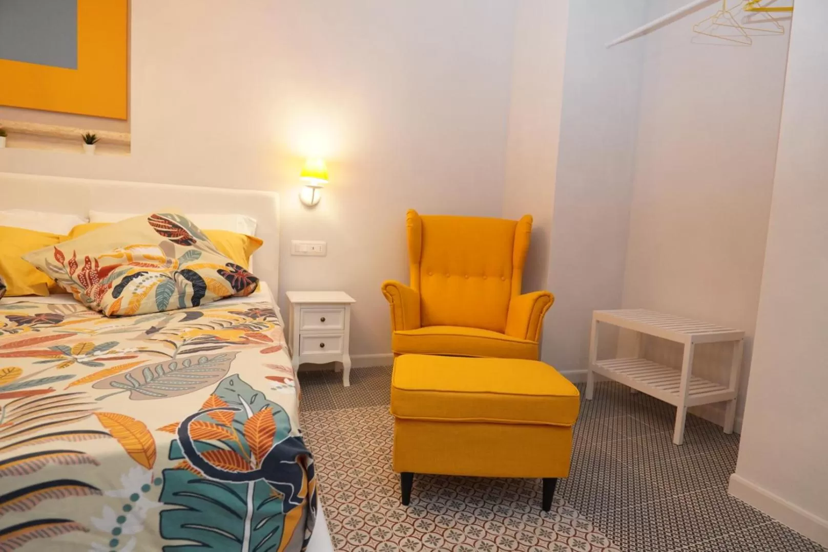 Seating area, Bed in Cecenero Rooms