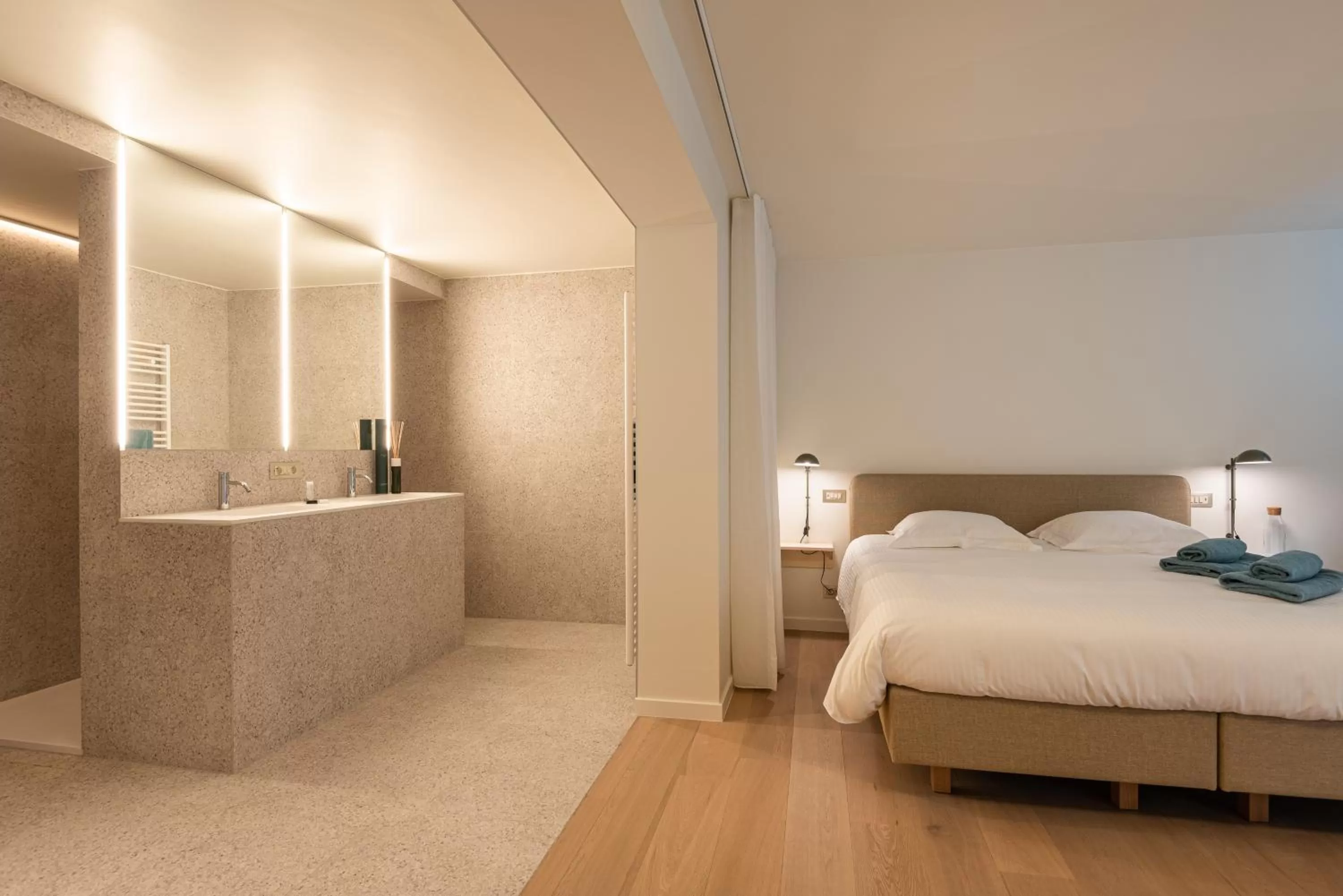 Bed in Gepetto's - Beautiful stay in the Historic centre of Ghent -