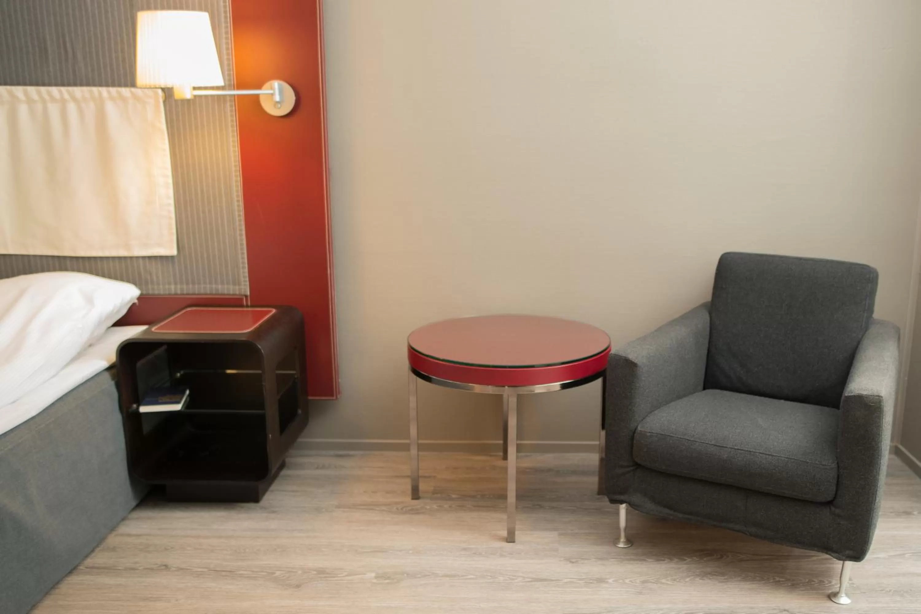 Seating area, Bed in Oppdal Gjestetun Hotell