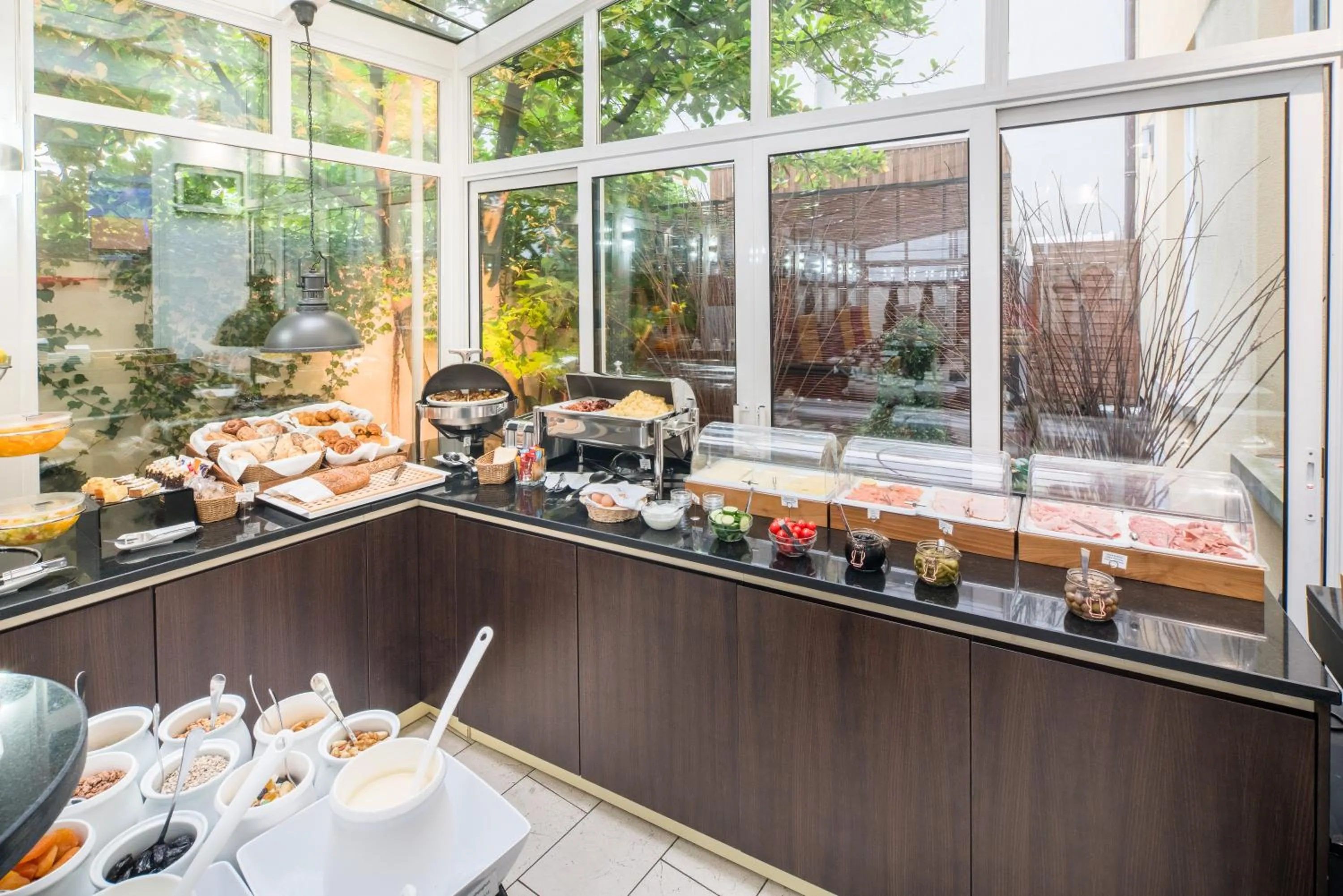 Buffet breakfast in Best Western Plus Grand Hotel Victor Hugo