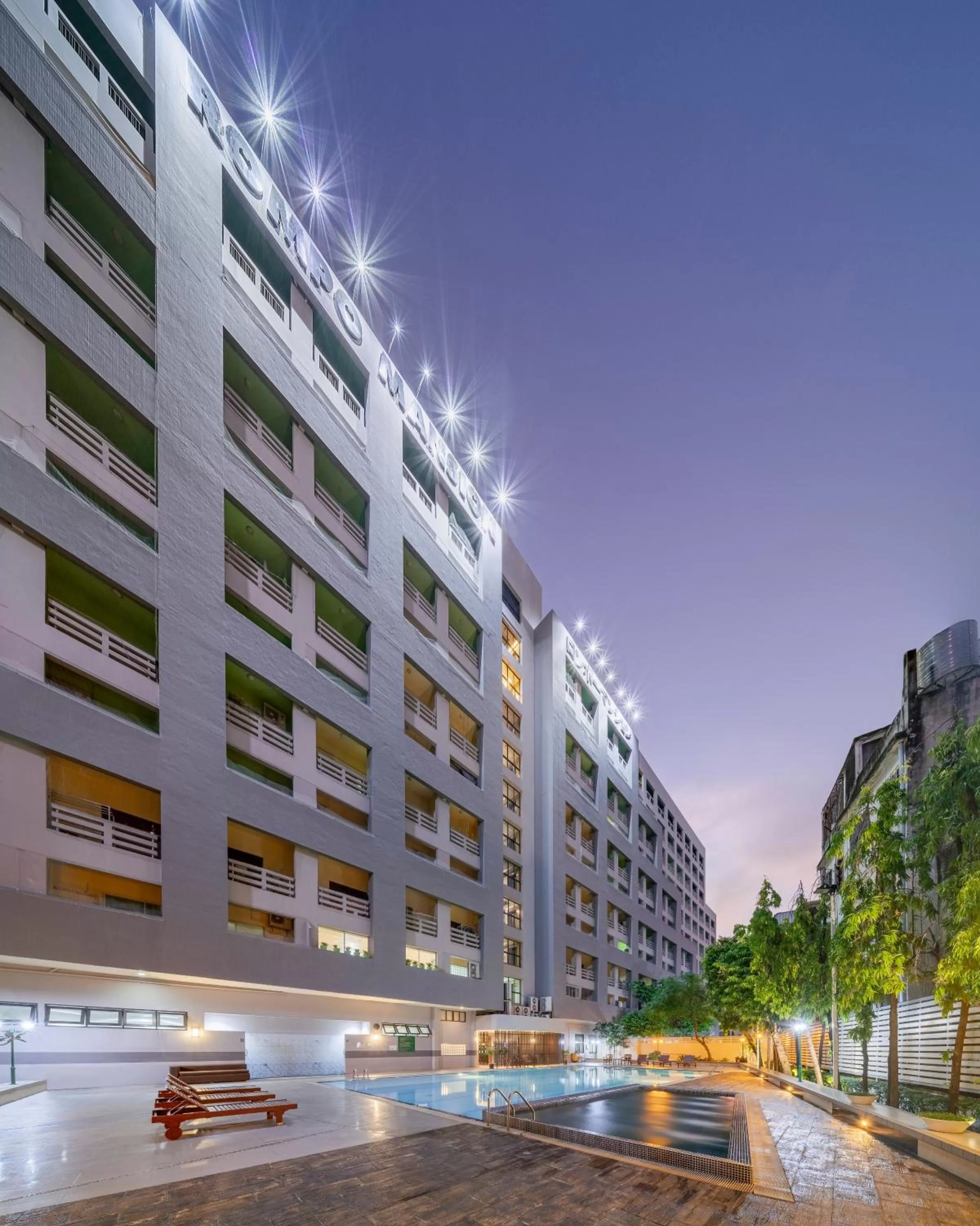 Pool view in At 115 Hotel By Rompo