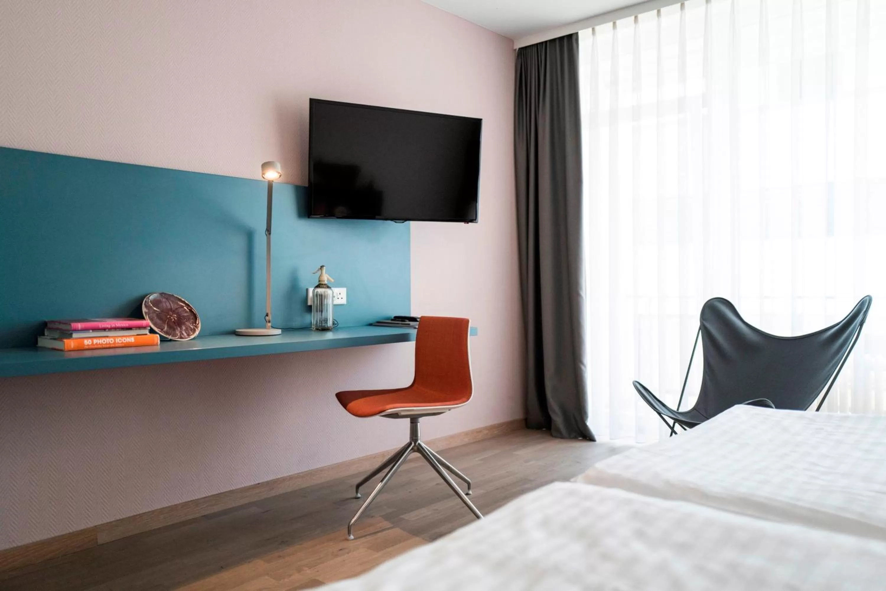TV and multimedia, Bed in Das Eckert - Lifestyle Design Hotel & Fine Dining bei Basel (Grenzach)