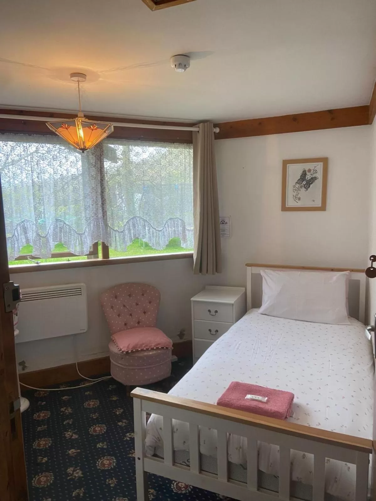 Bed in Haven of Trees - Hafan Y Coed