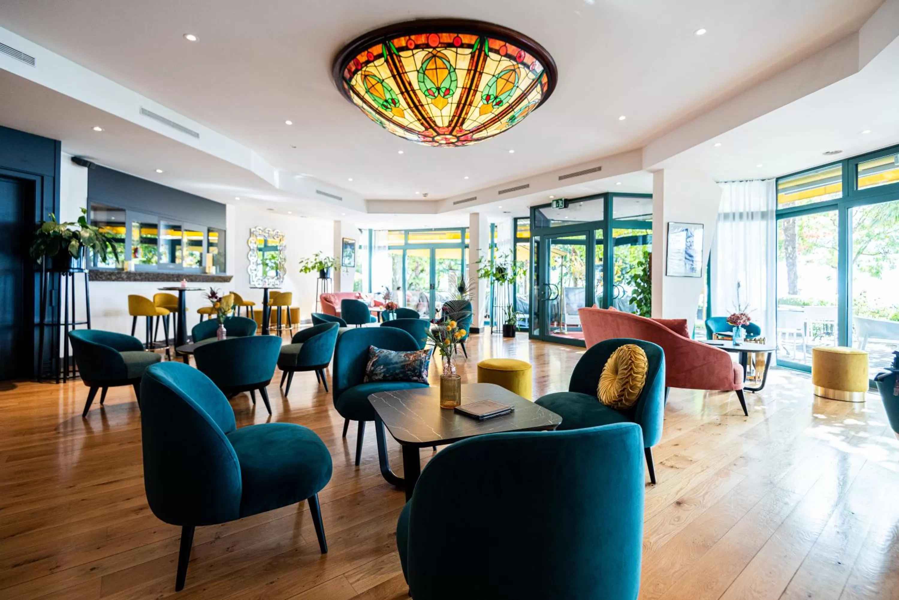 Restaurant/places to eat in Villa Toscane