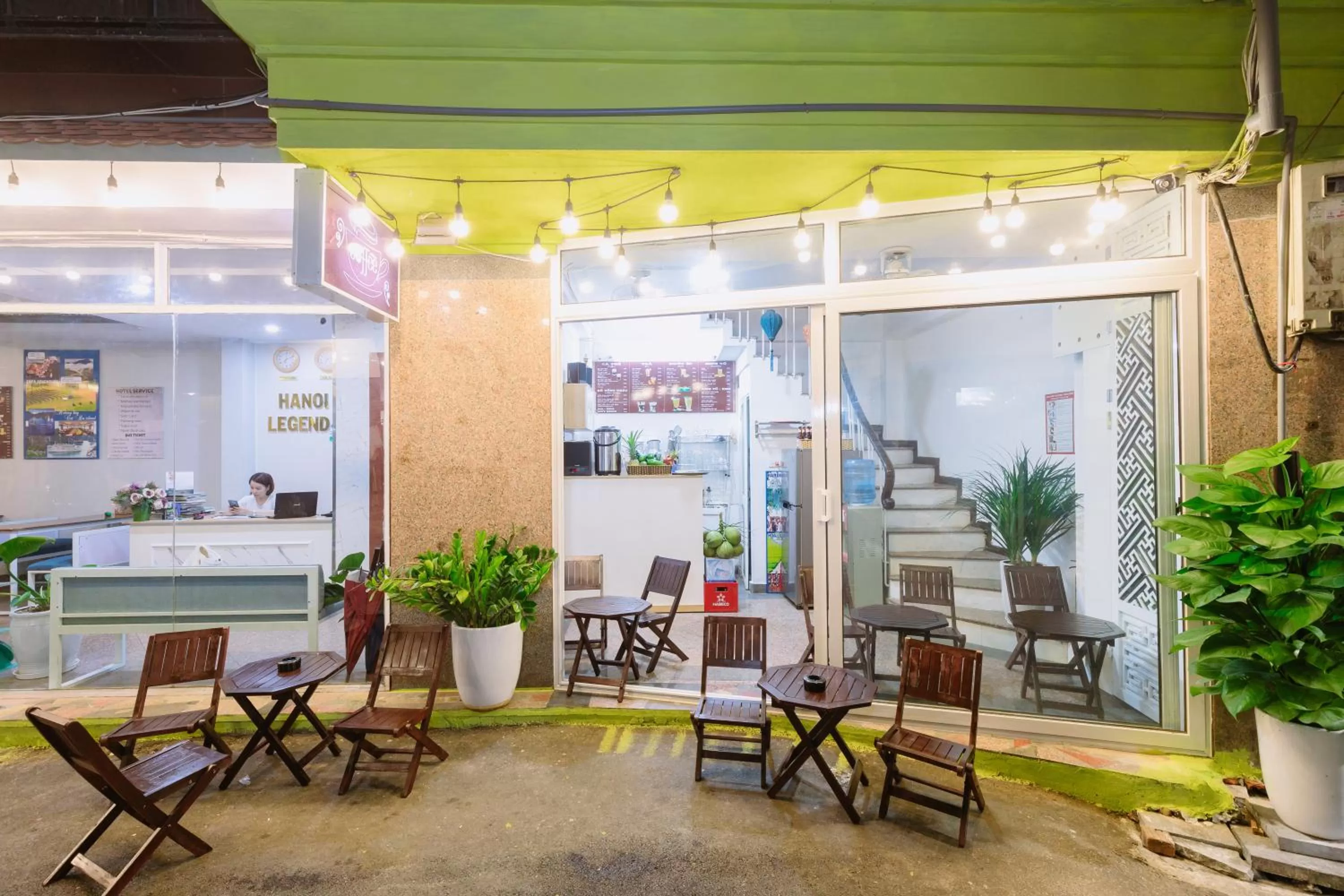 Lounge or bar in Hanoi View Legend Hotel