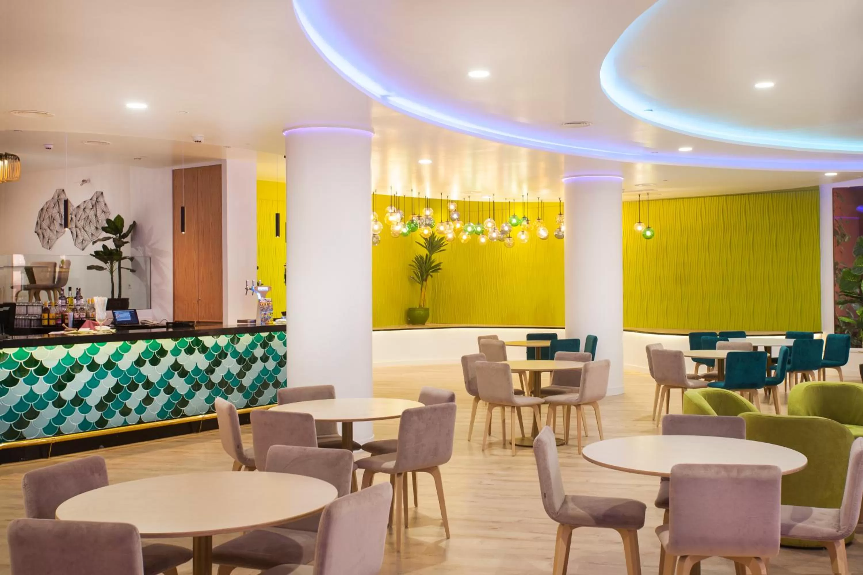 Restaurant/places to eat in Villa Mandi Golf Resort