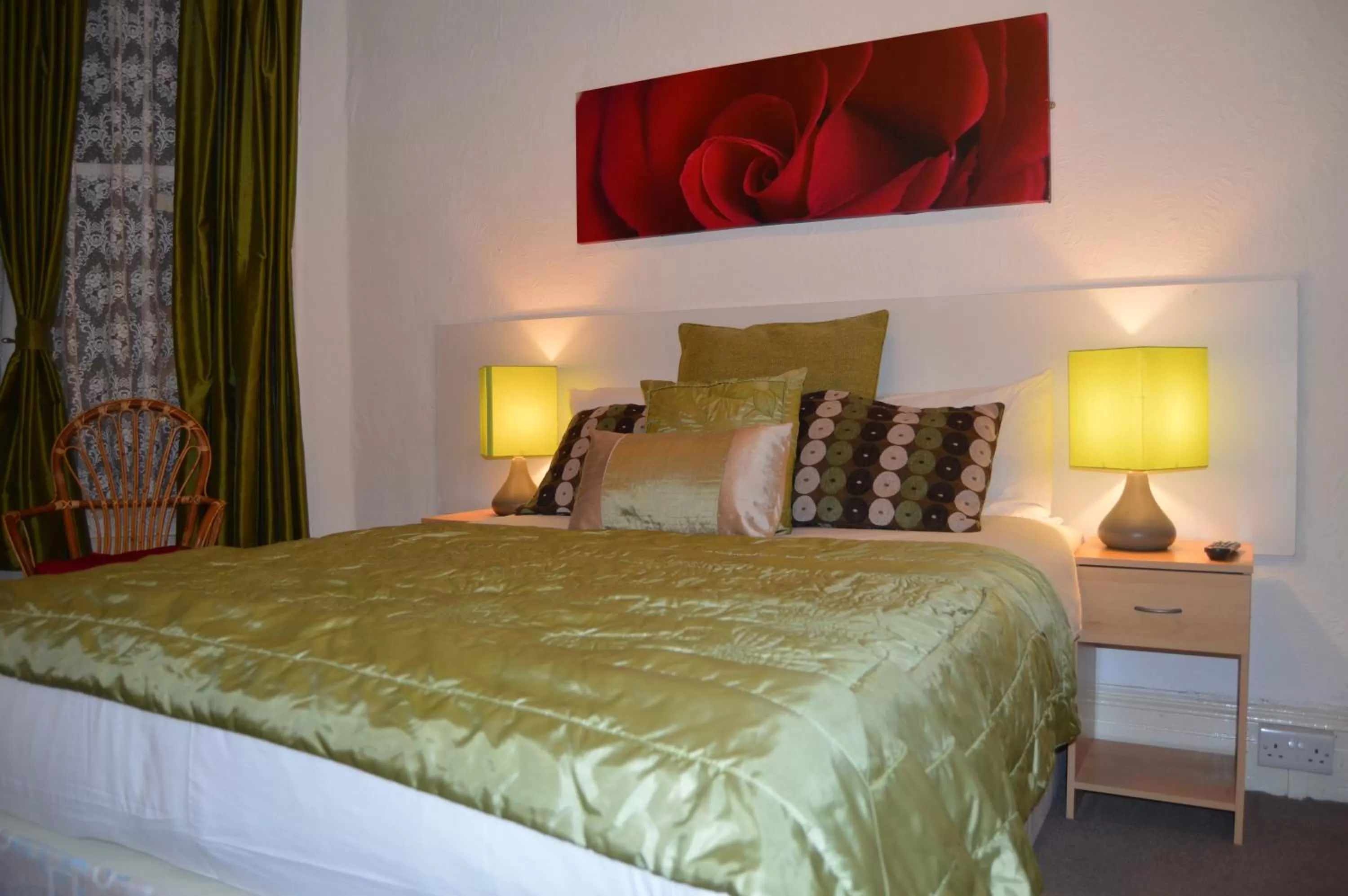 Bed in Wilsons Hotel - Blackpool Tower View