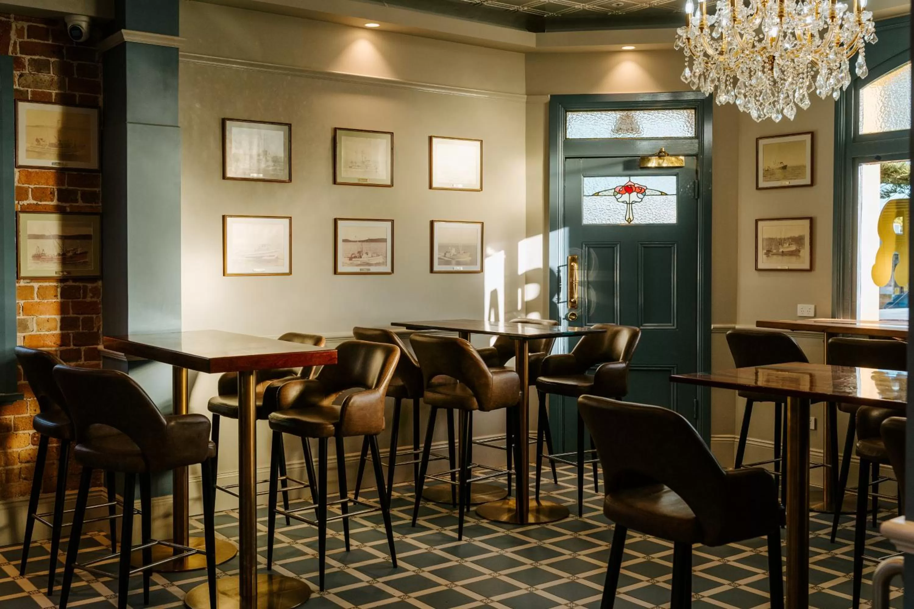 Restaurant/places to eat in Hotel Australasia