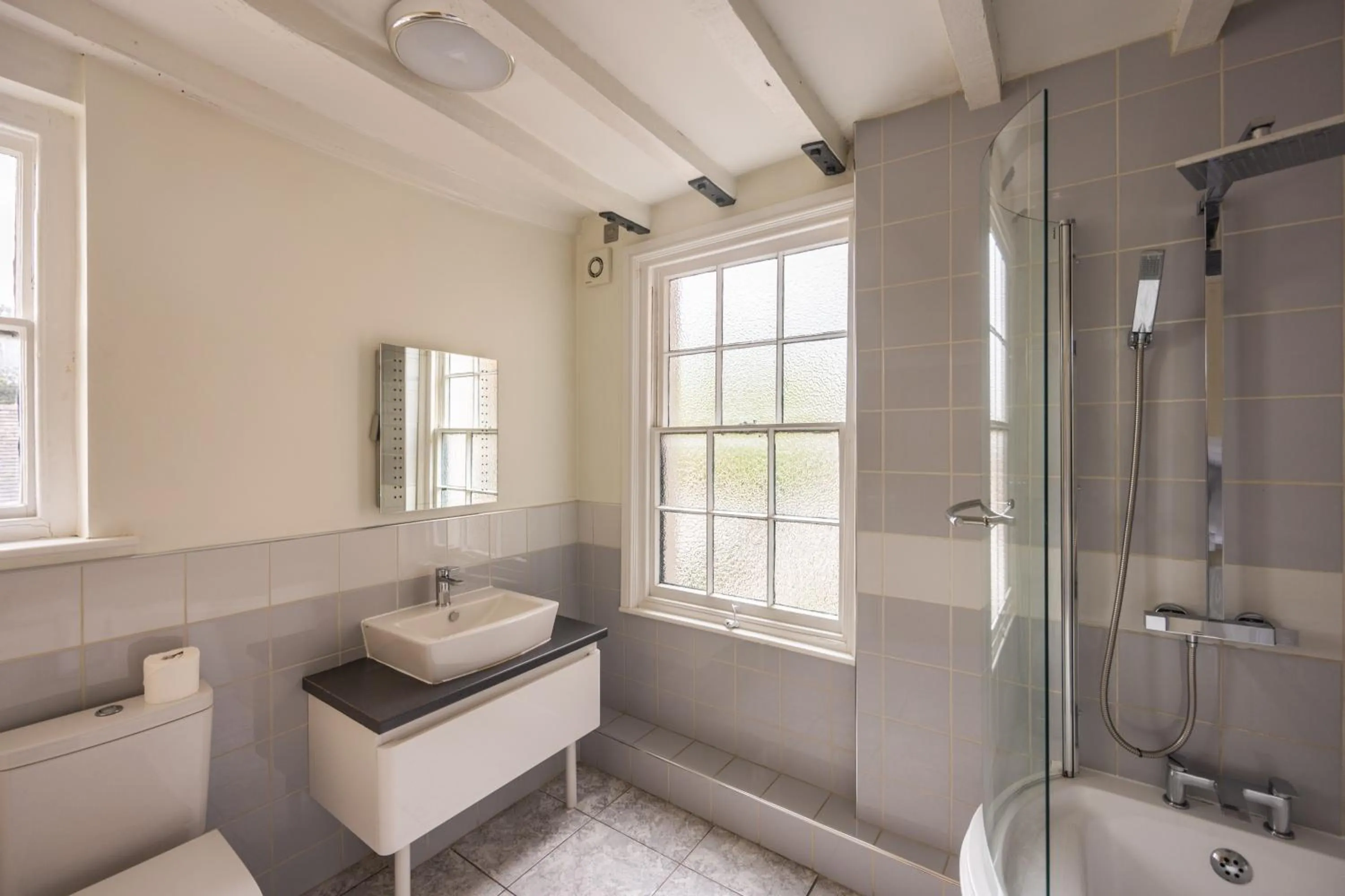 Bathroom in The White Hart Hotel