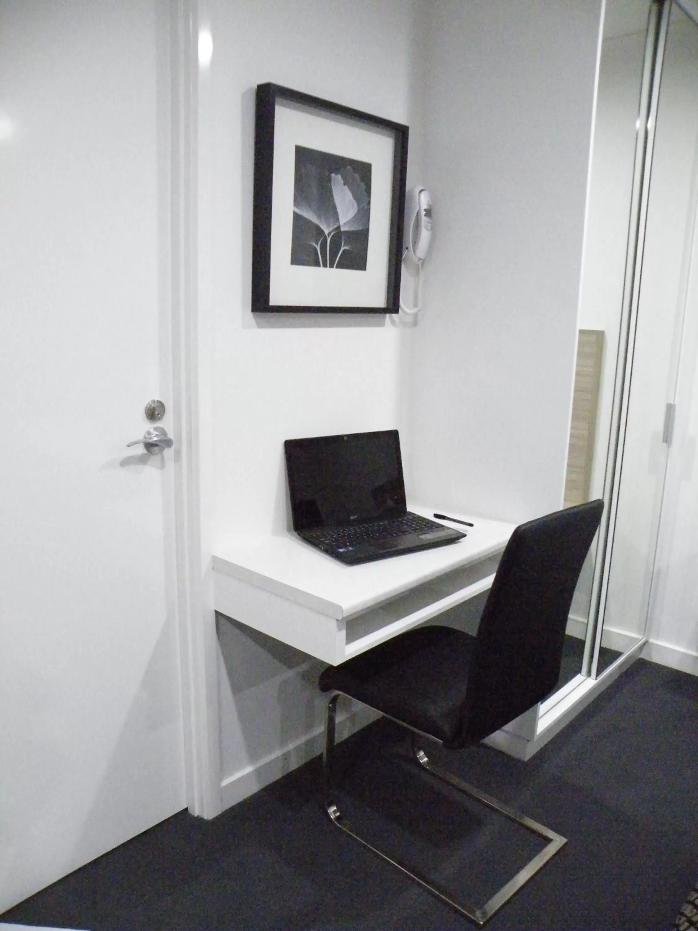 Business facilities in Hamilton Lonsdale Motel