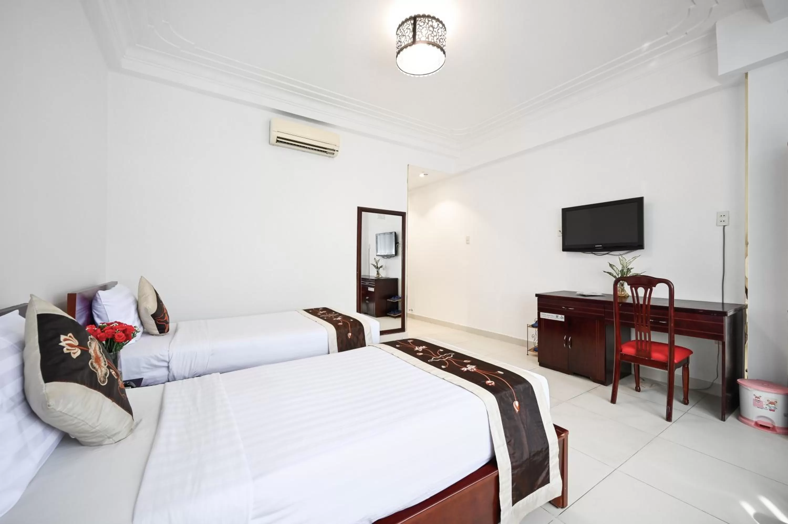 TV and multimedia in TN Central Hotel