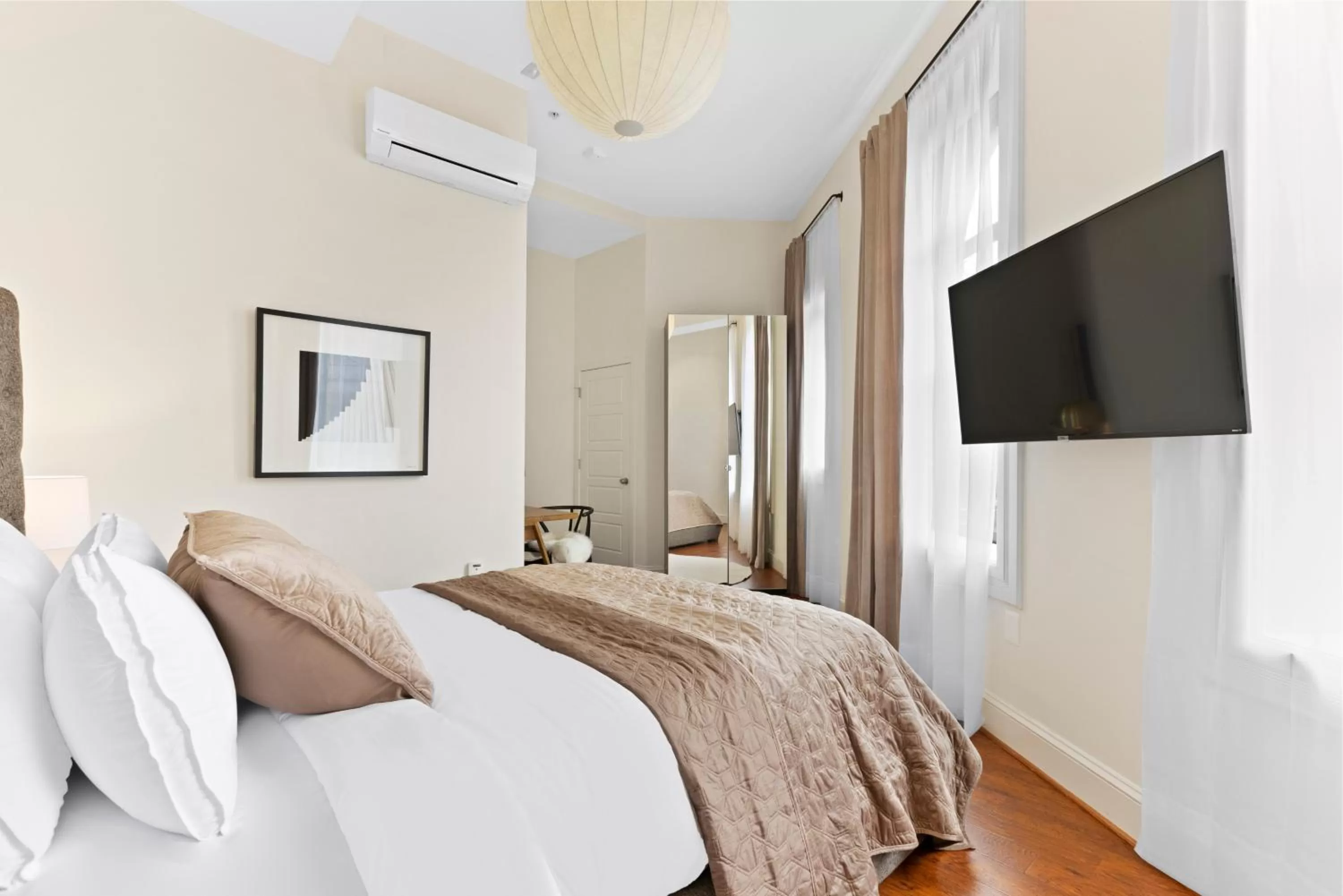 Bed in Brexton Hotel