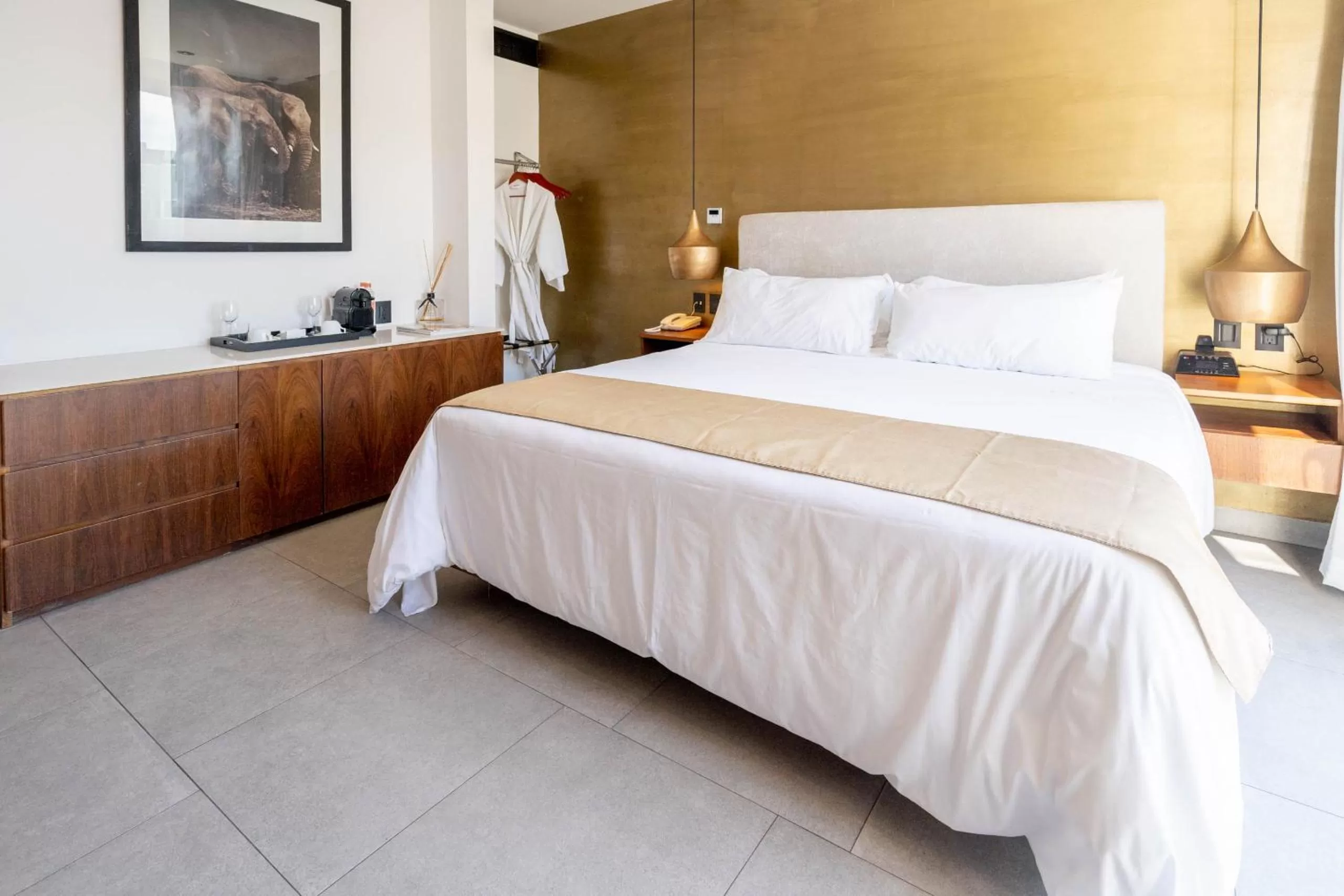 Bed in IT Boutique Hotel & Restaurant