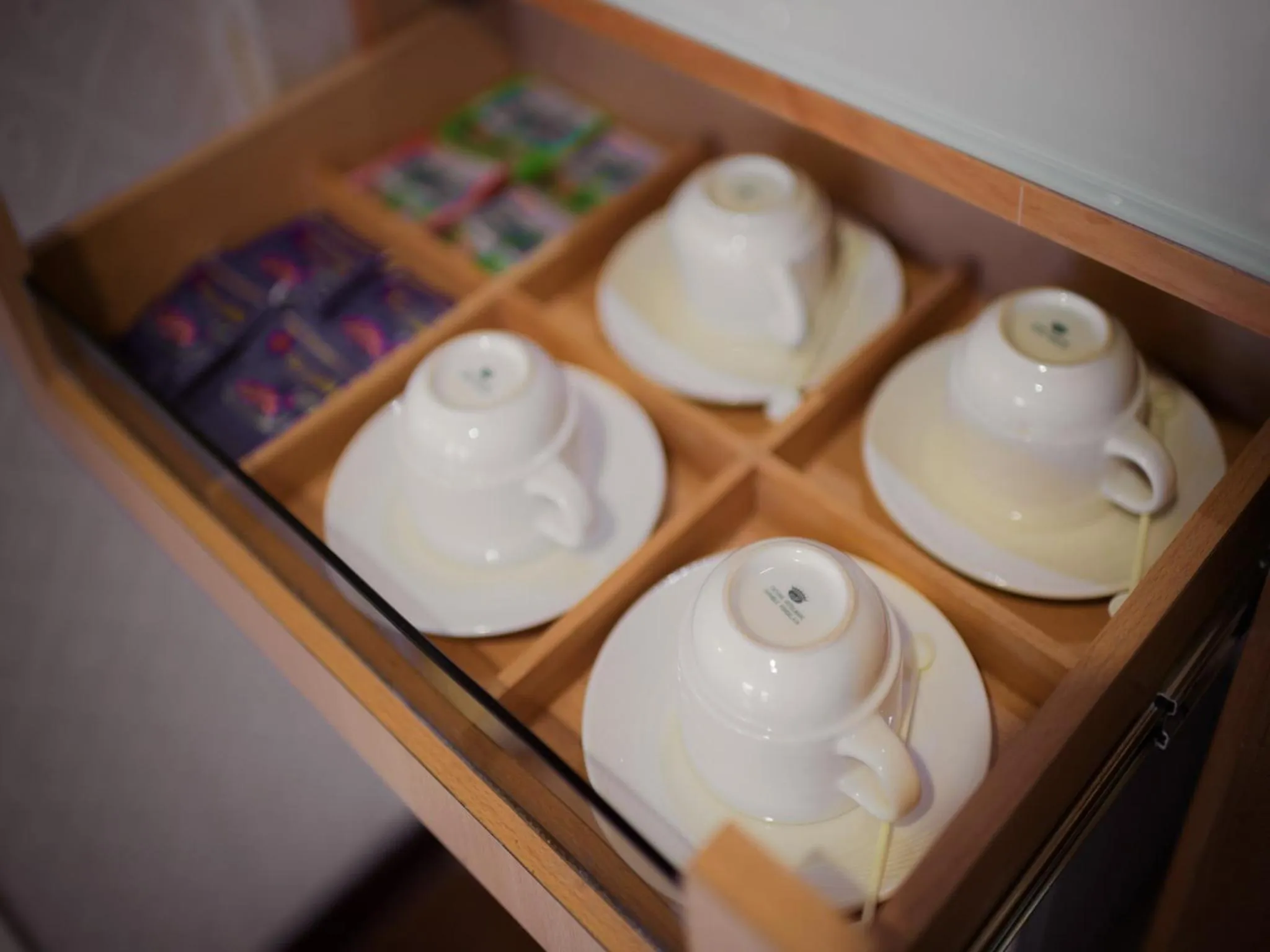 Coffee/tea facilities in Travel Road Motel