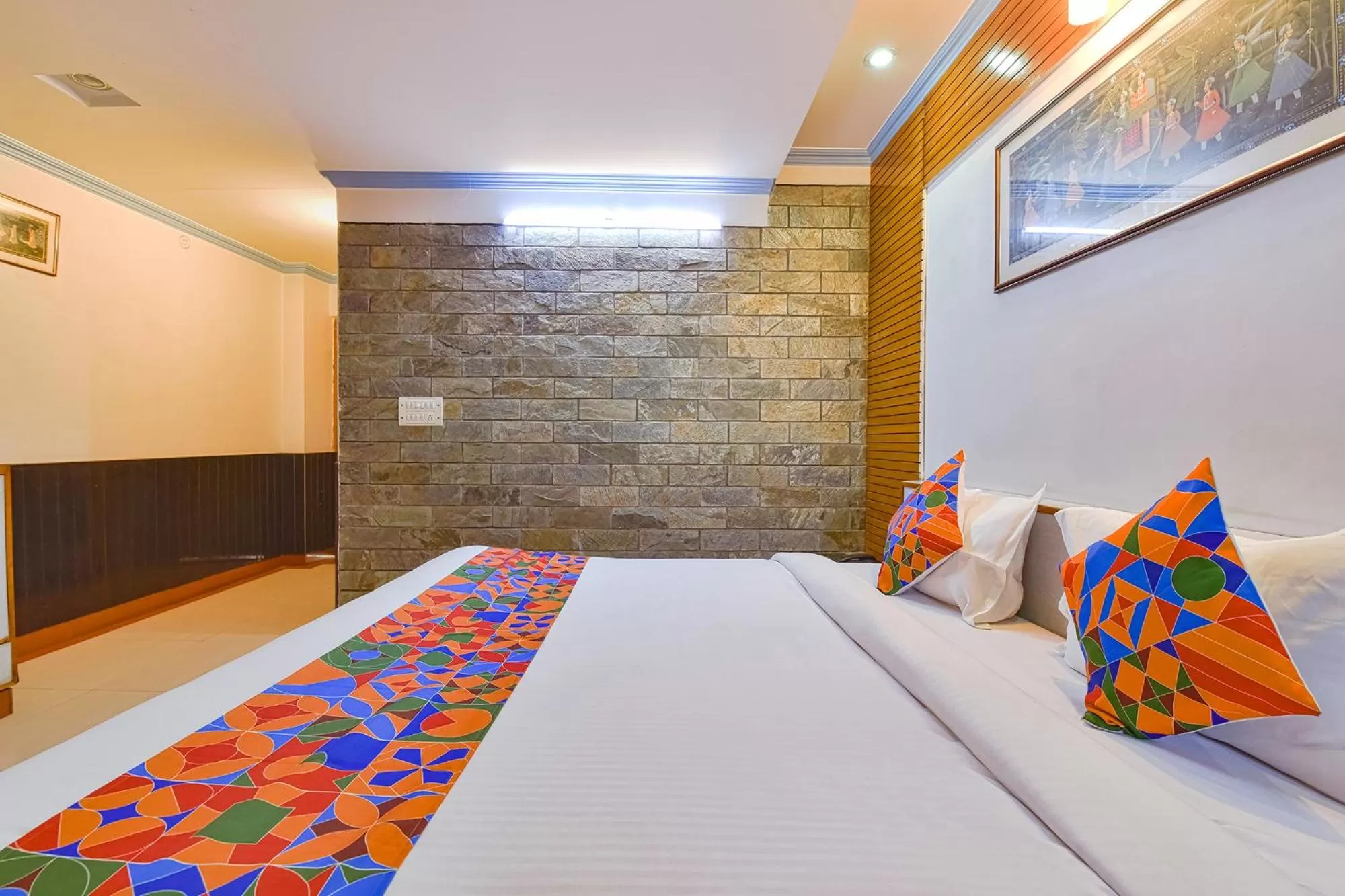 Bed in FabHotel Fly View