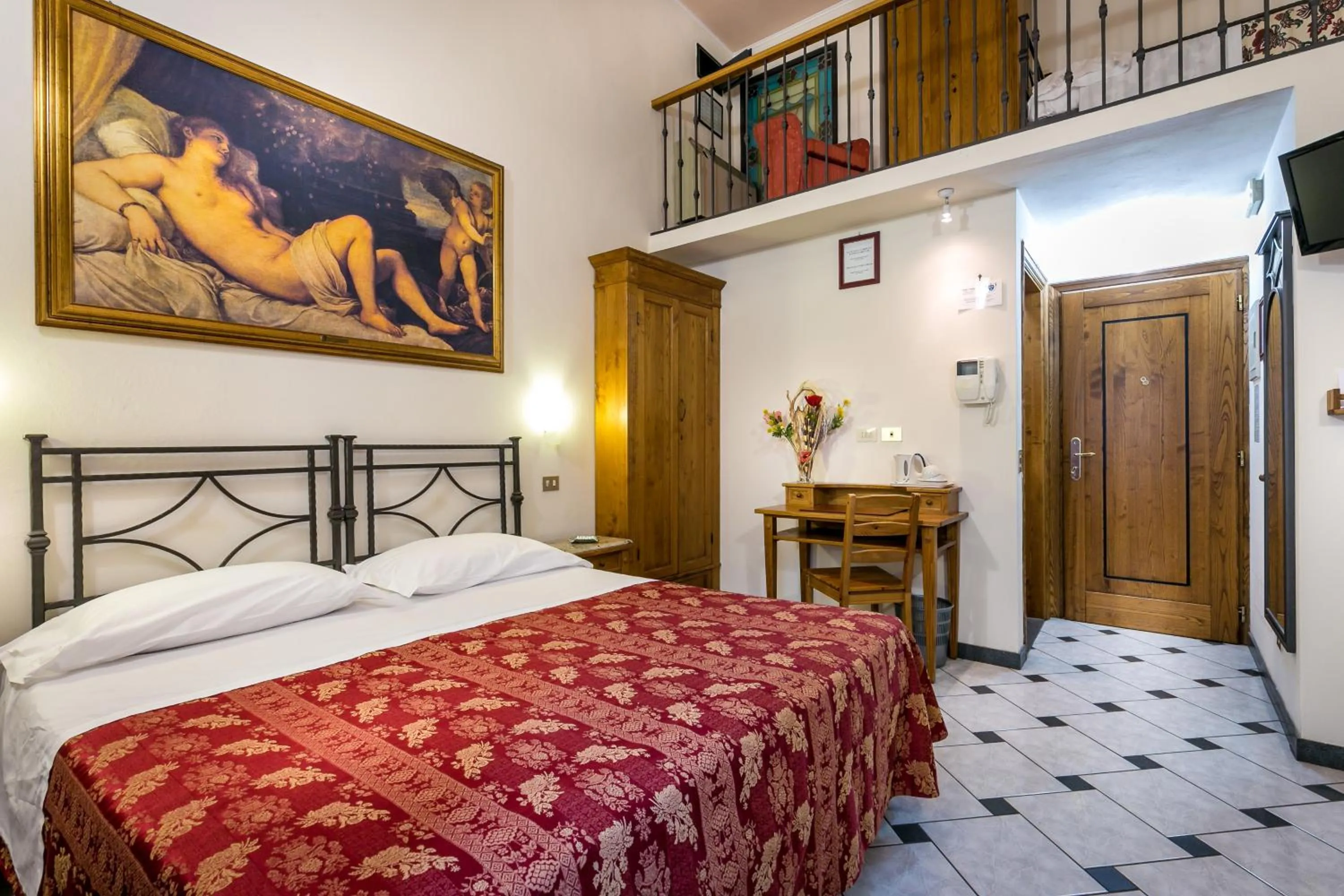 Photo of the whole room, Bed in Hotel Collodi Firenze