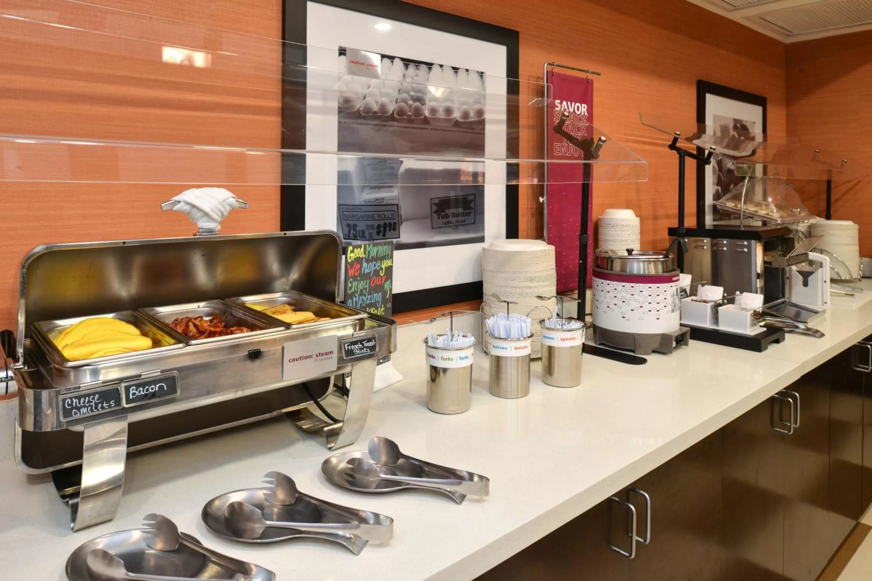 Dining area in Hampton Inn & Suites - Ocala