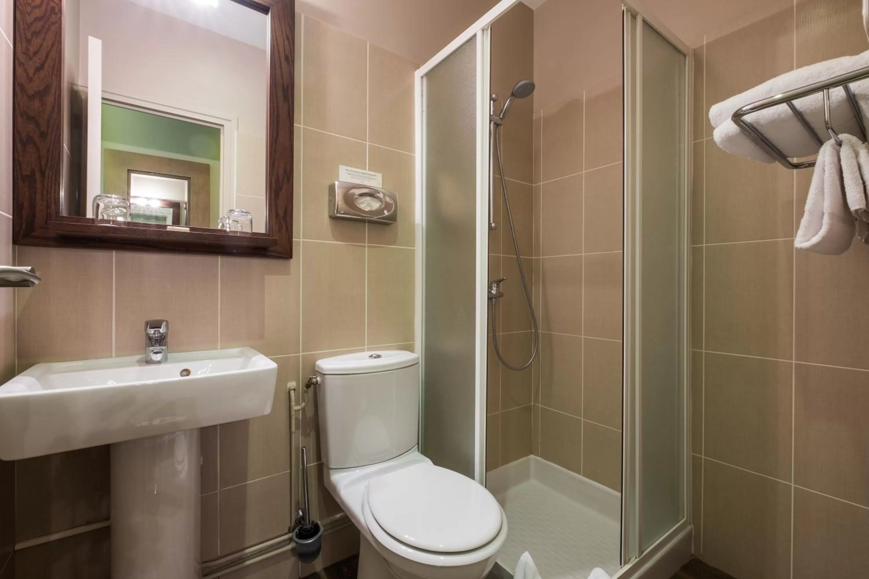 Bathroom in Hotel Bellevue