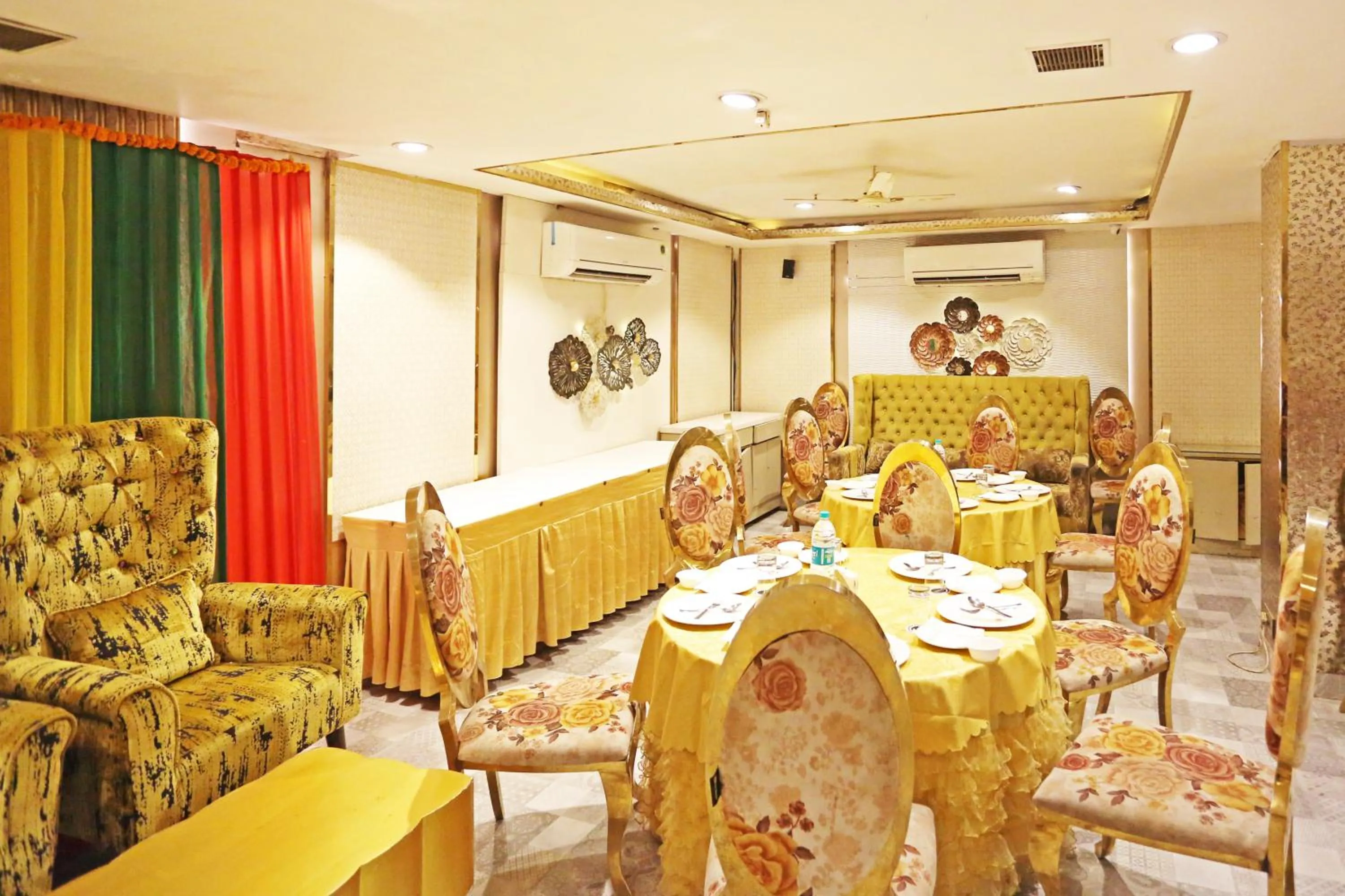 Banquet/Function facilities in JRD Luxury-Business Hotel