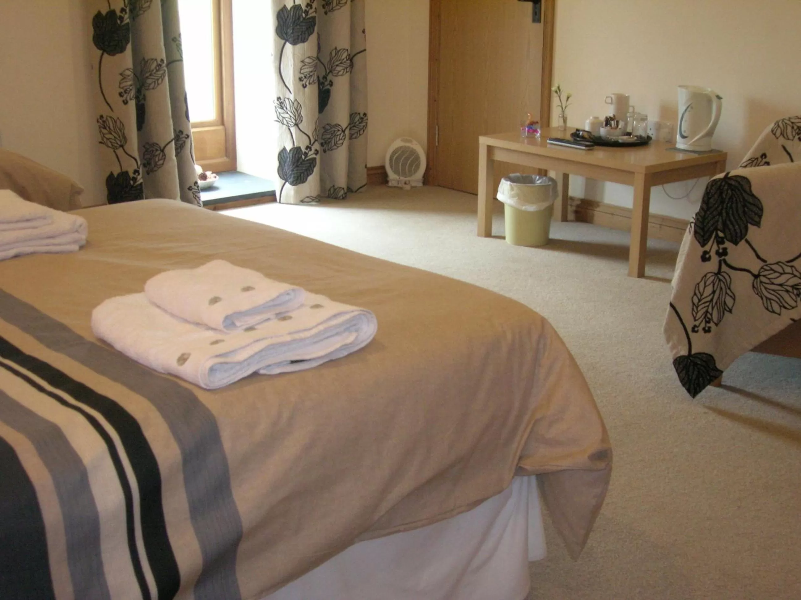 Day in Polhilsa Farm