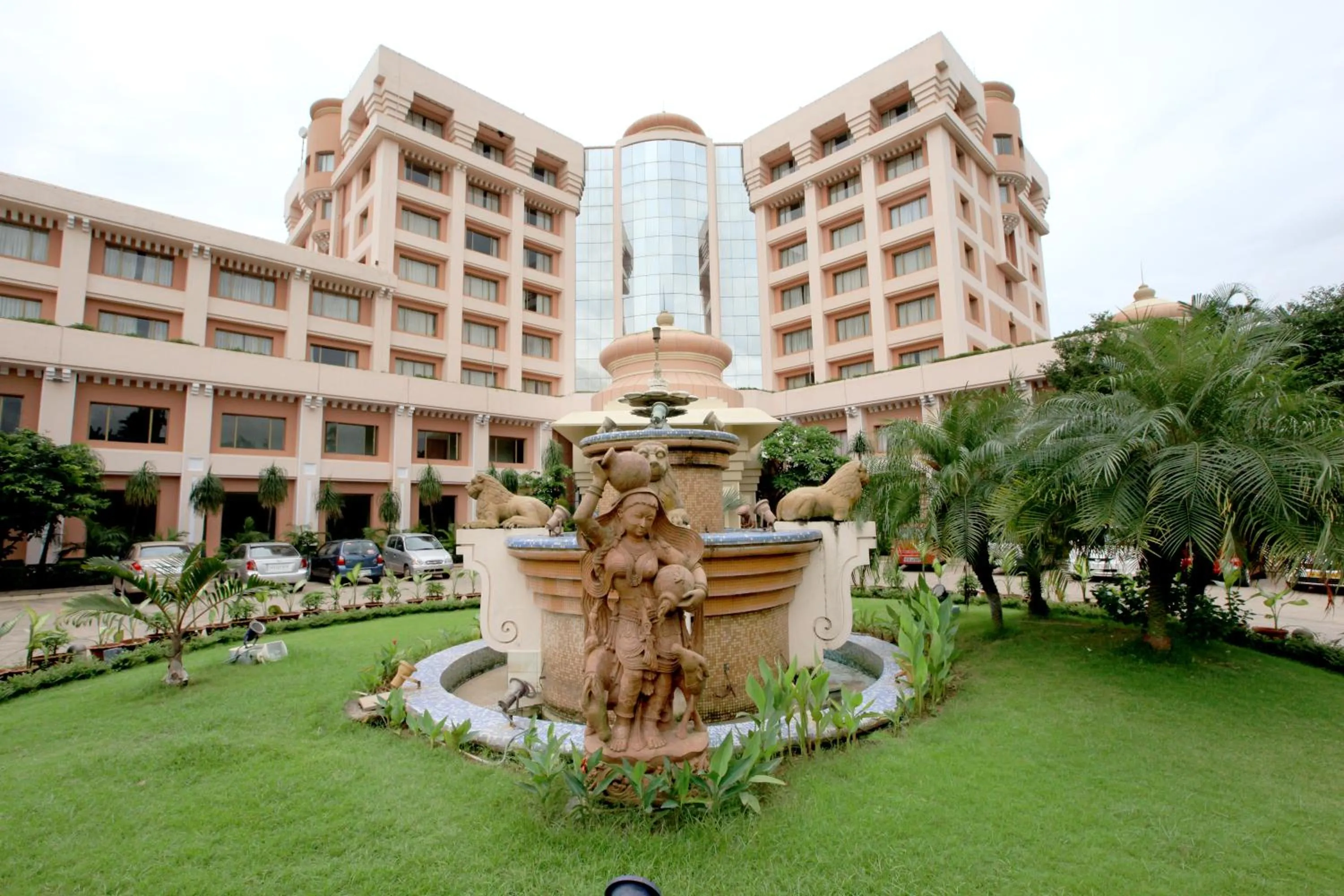 Facade/entrance in Hotel Swosti Premium Bhubaneswar