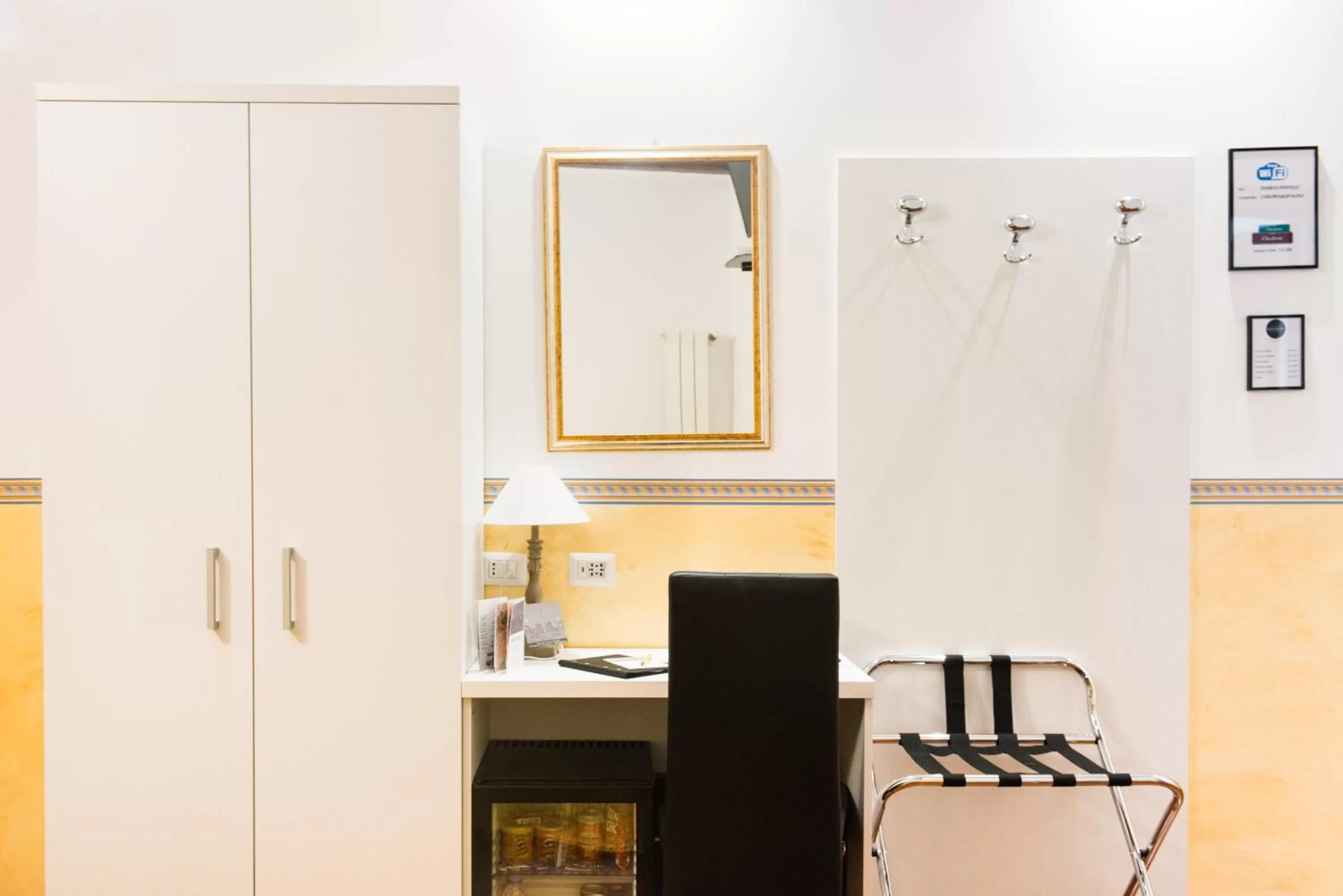 Photo of the whole room in Domus Popolo