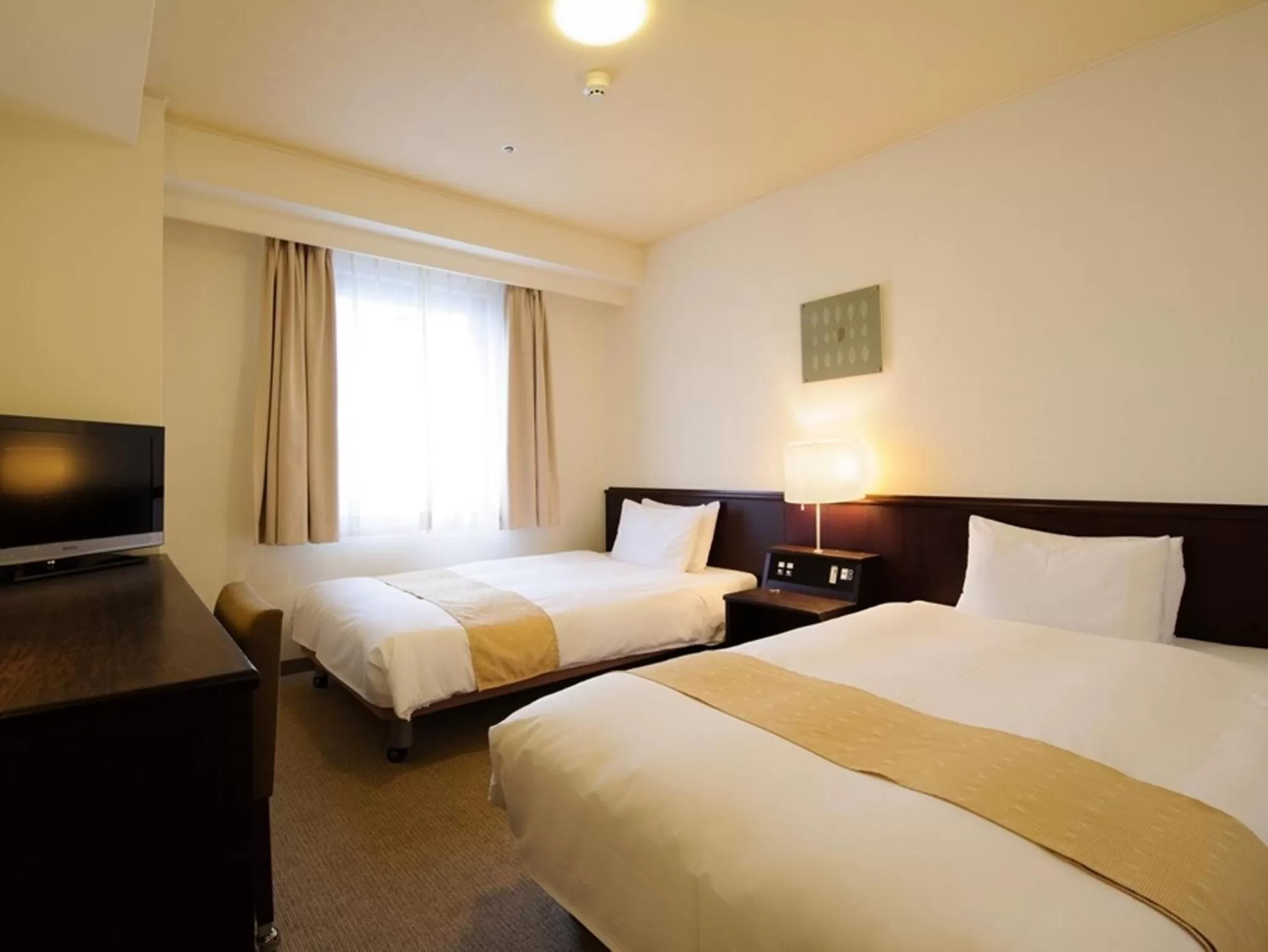 Photo of the whole room, Bed in Chisun Hotel Utsunomiya