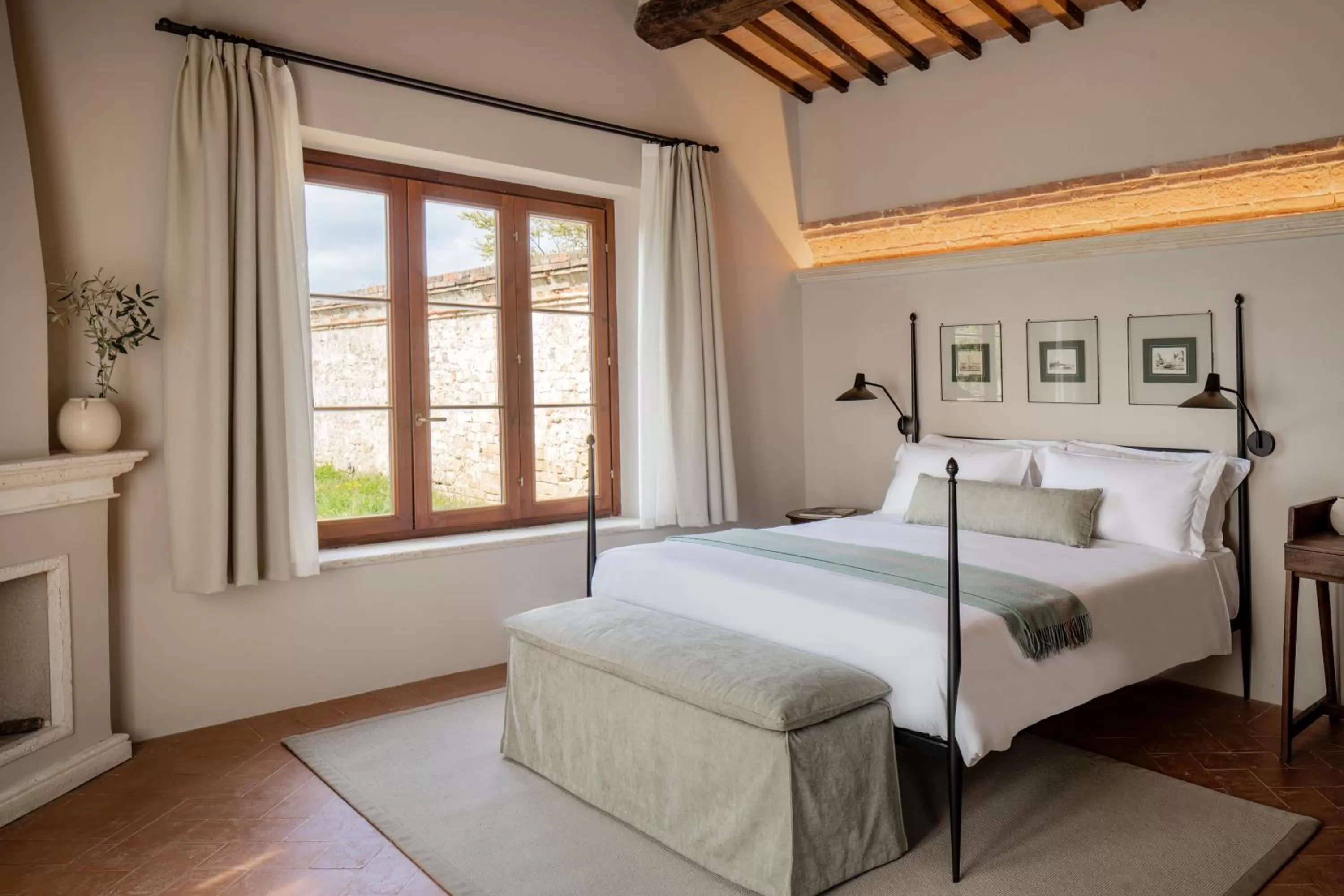 Photo of the whole room, Bed in Precise Tale Poggio Alla Sala